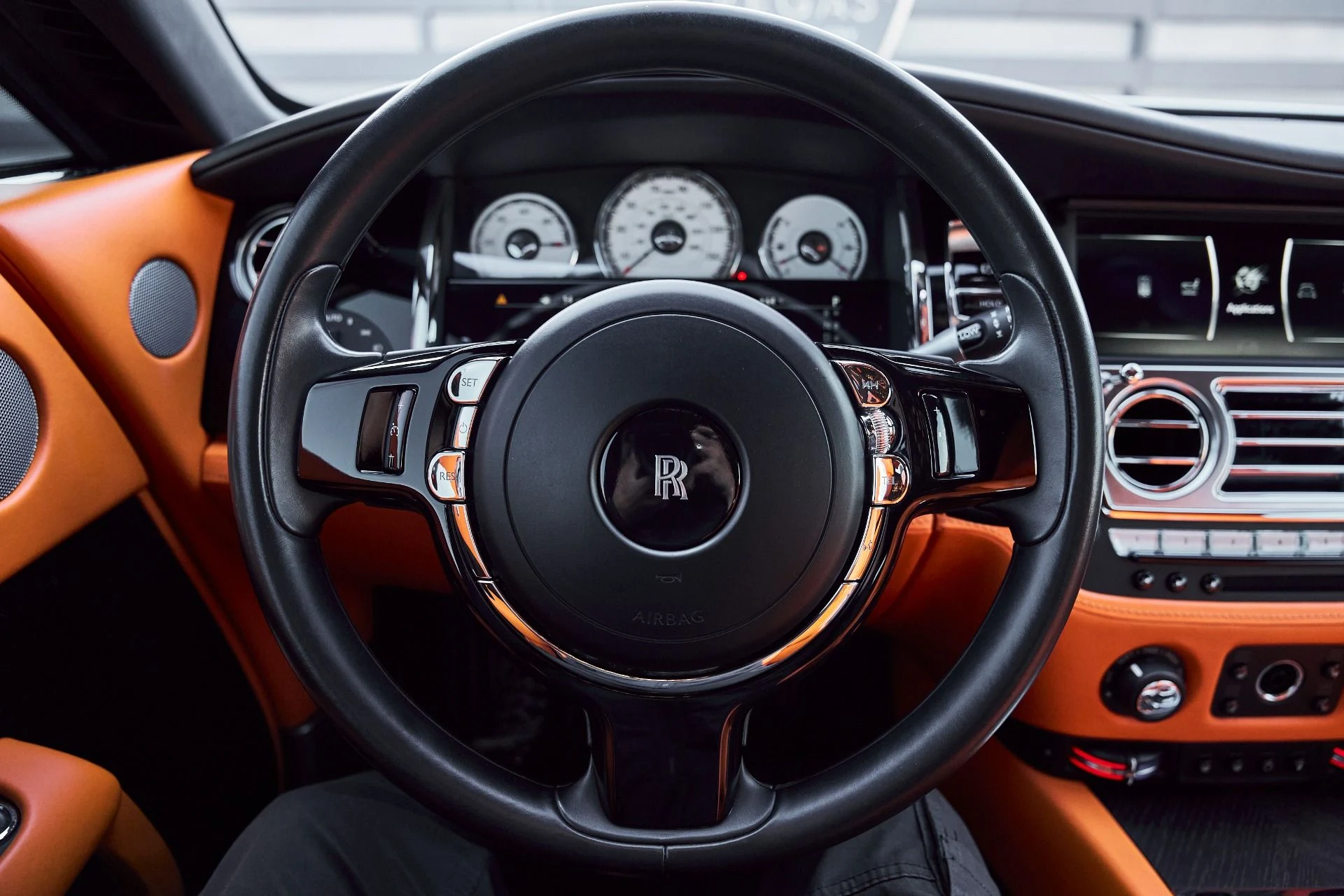 mph049_4080939194_Used_2019_Rolls_Royce_Wraith_Base_1772849671_4057300dc9