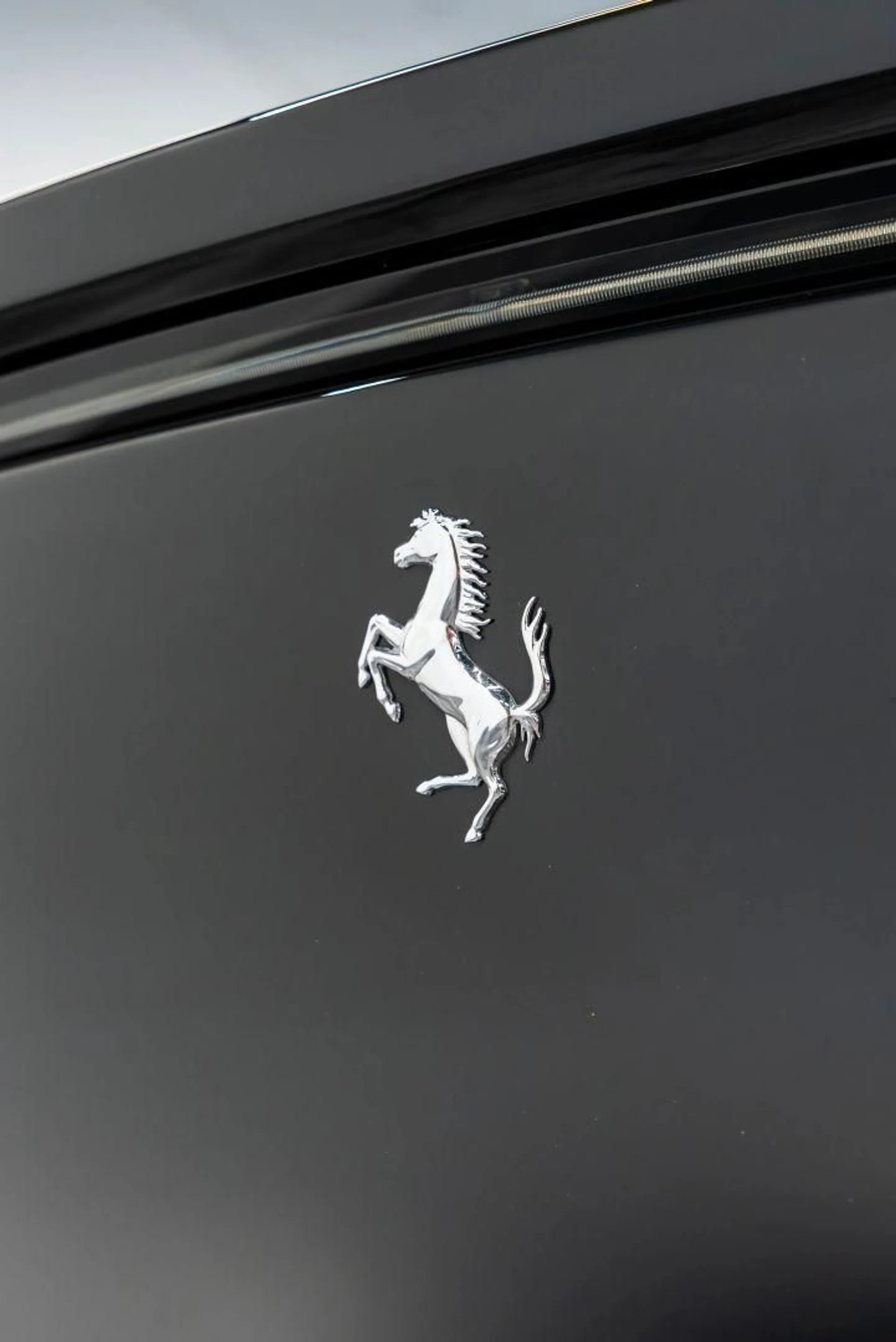 mph049_4090850204_Used_2025_Ferrari_Purosangue_Sport_Utility_4_D_1784849394_a999c8c488