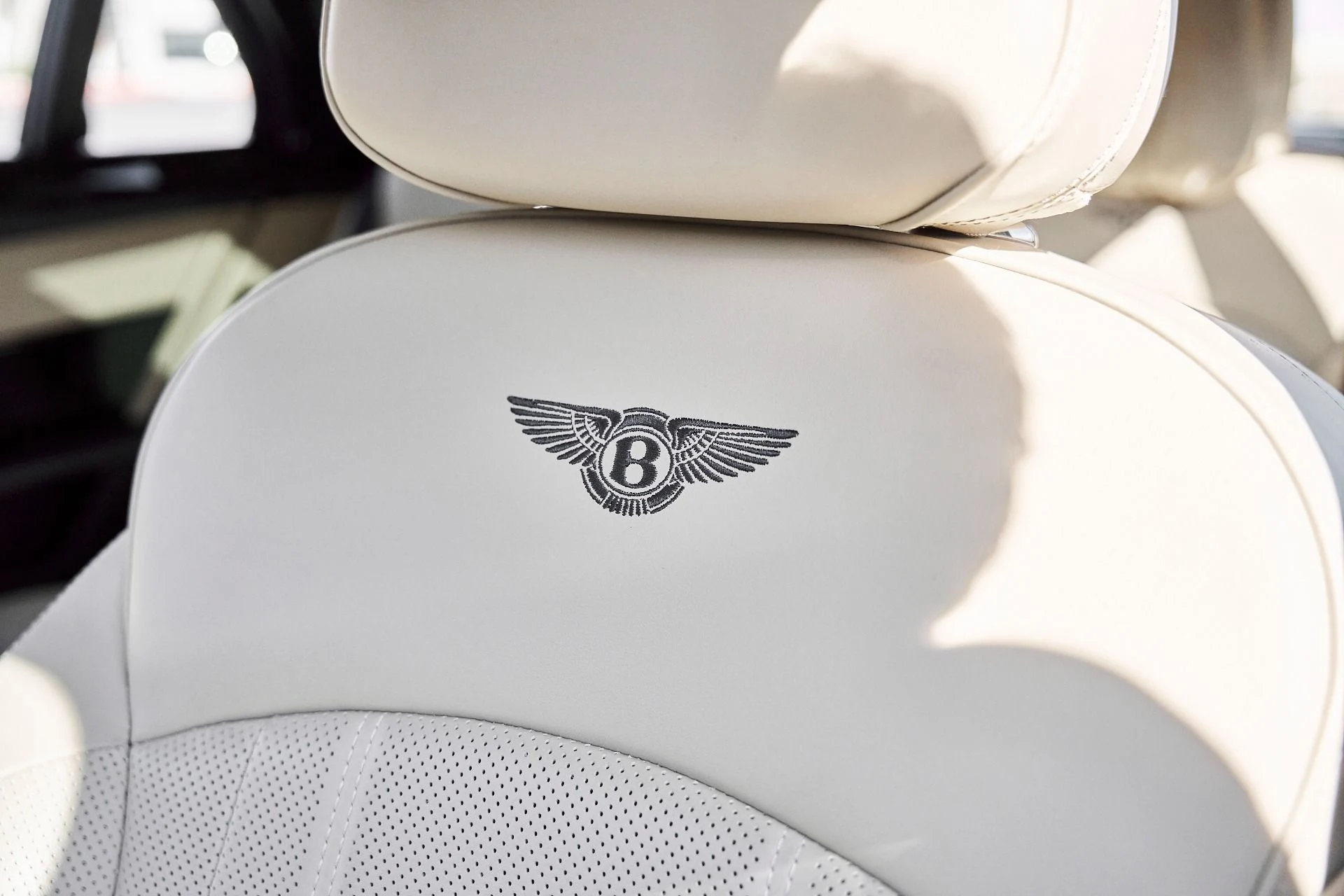 mph049_4104960890_Used_2019_Bentley_Mulsanne_Base_1773861411_7f8b0be9df