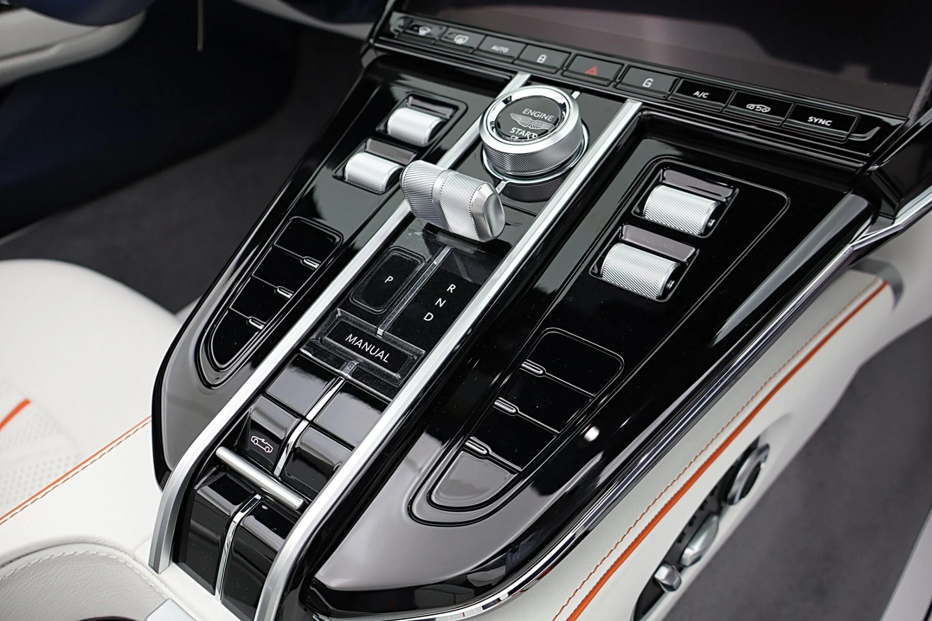 mph049_4108167419_New_2026_Aston_Martin_Vantage_S_9c76705c1e