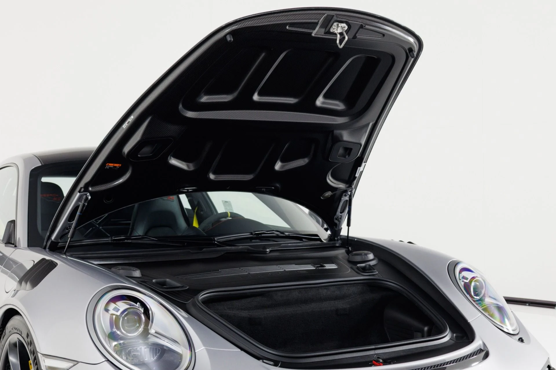 mph049_410835436_Used_2018_Porsche_911_GT_2_RS_1791916169_e799f04fff