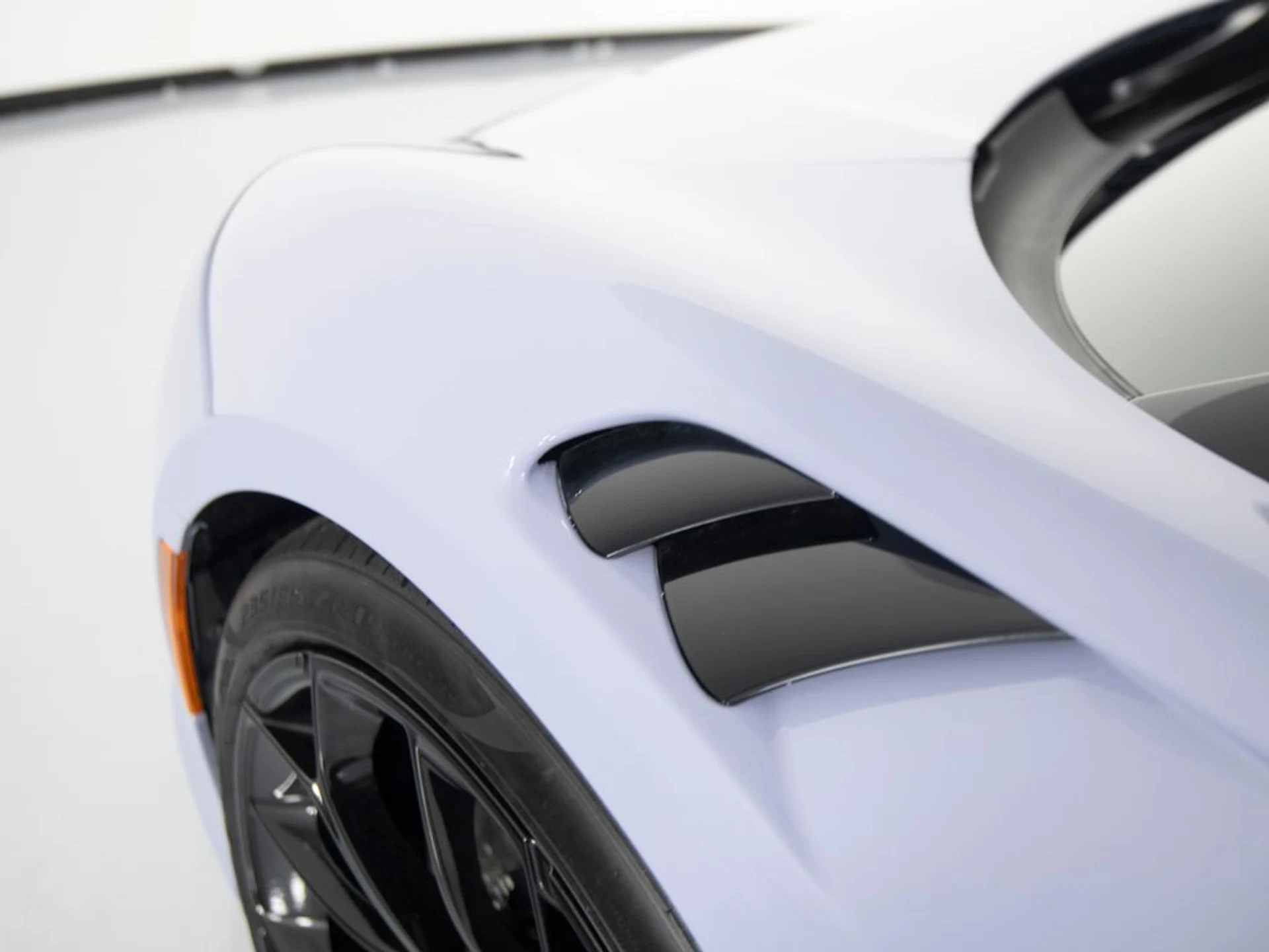 mph049_4119701111_deb12236f116f5d49e3d53ff02e366a1x_e24a239f20