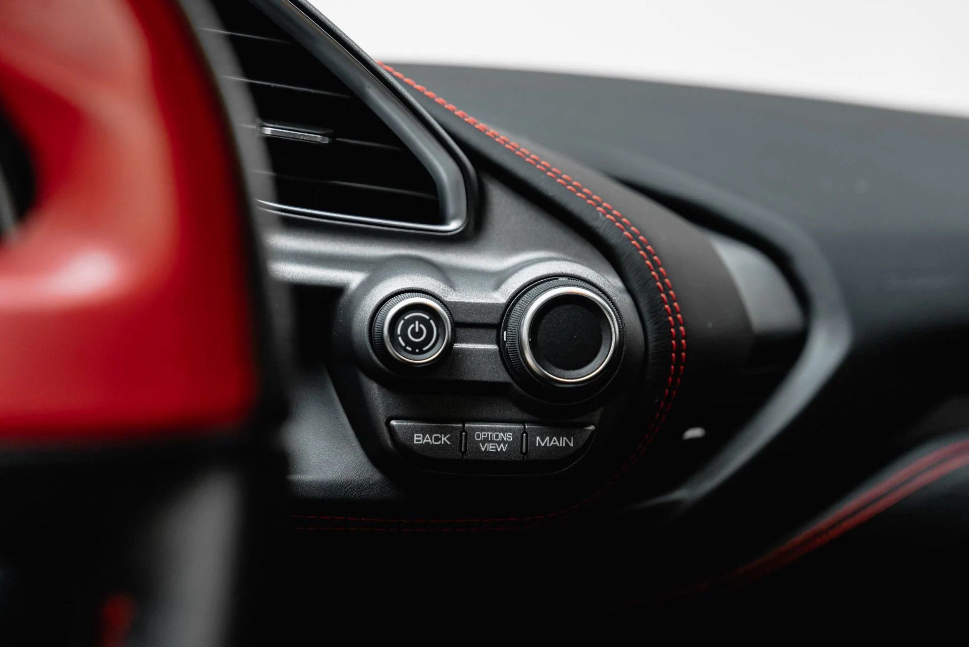 mph049_4123336010_Used_2018_Ferrari_488_GTB_1784764977_28fdddf751
