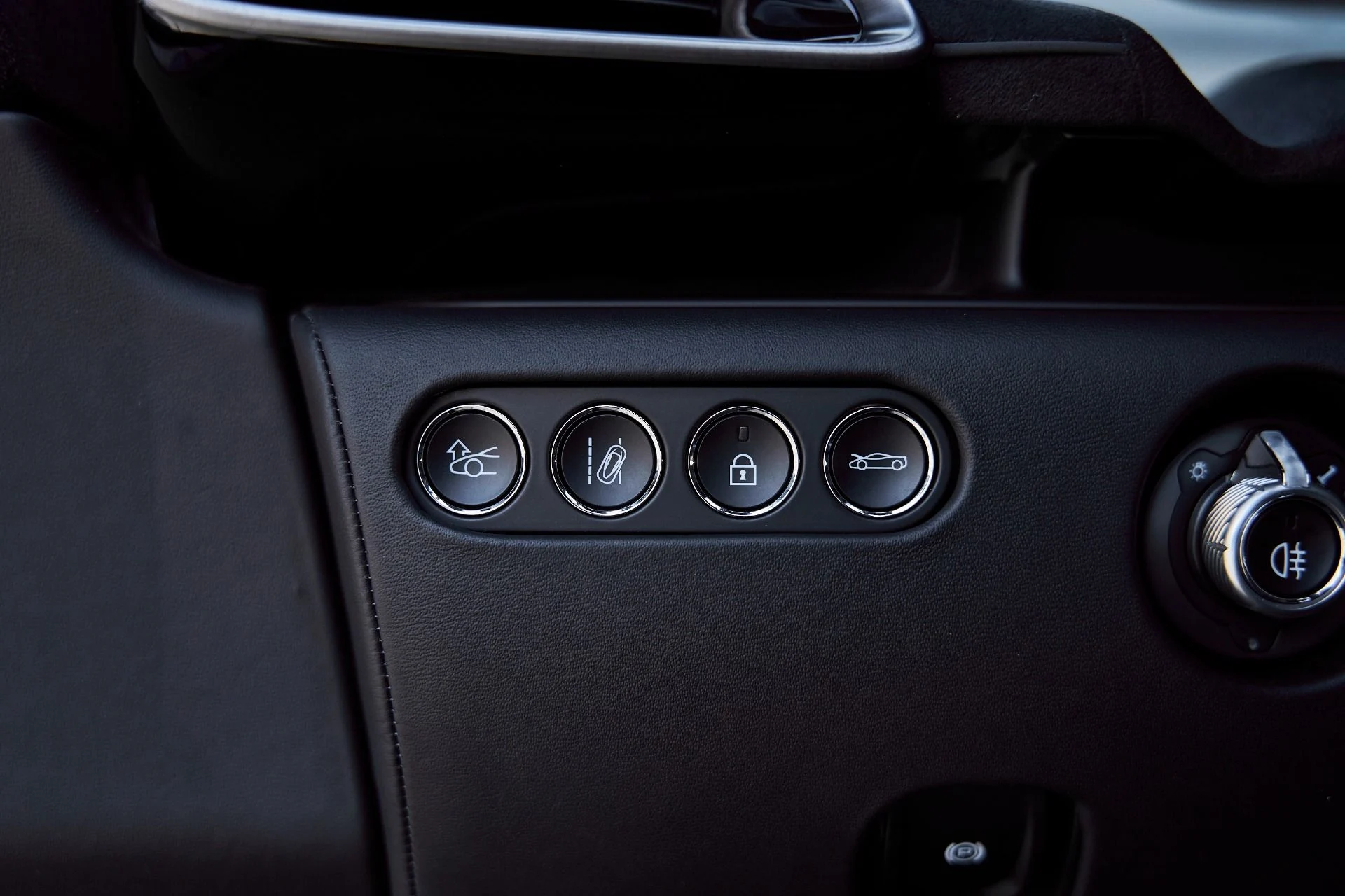 mph049_4153490895_Used_2025_Mc_Laren_Artura_1769567667_1fd0168c79