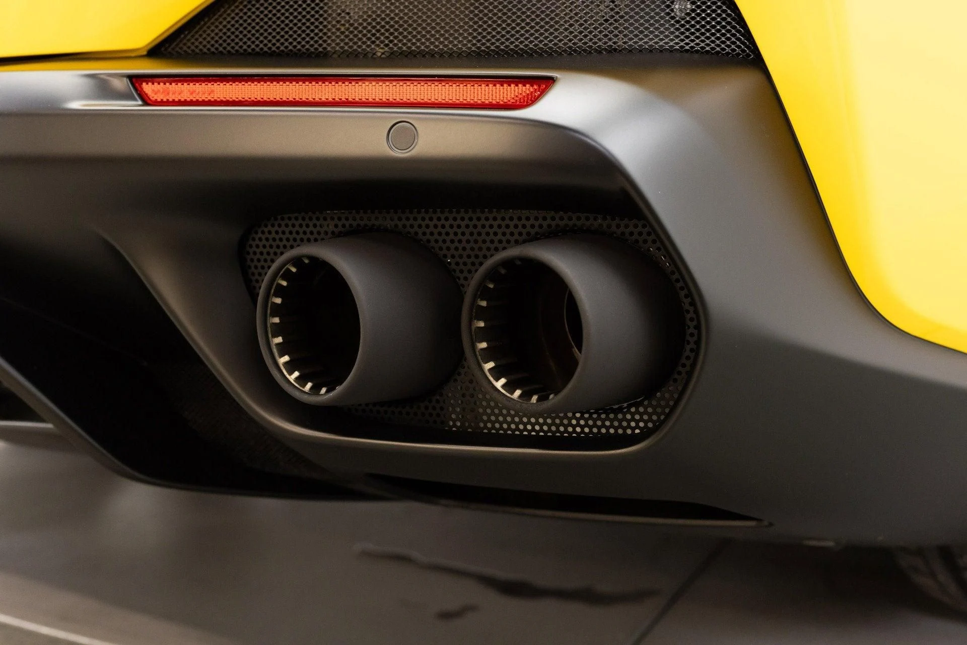 mph049_4156674310_Used_2020_Ferrari_Portofino_1777367929_0c53b5a464