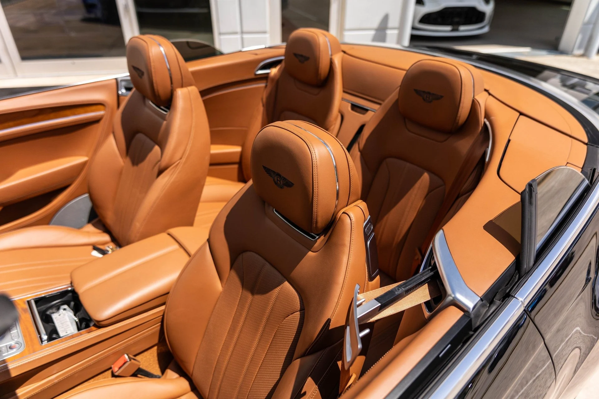 mph049_4182135432_Hi_Tech_Luxury_Imports_LLC_SCBDG_4_ZG_6_NC_091269_image_49_3315cb896c