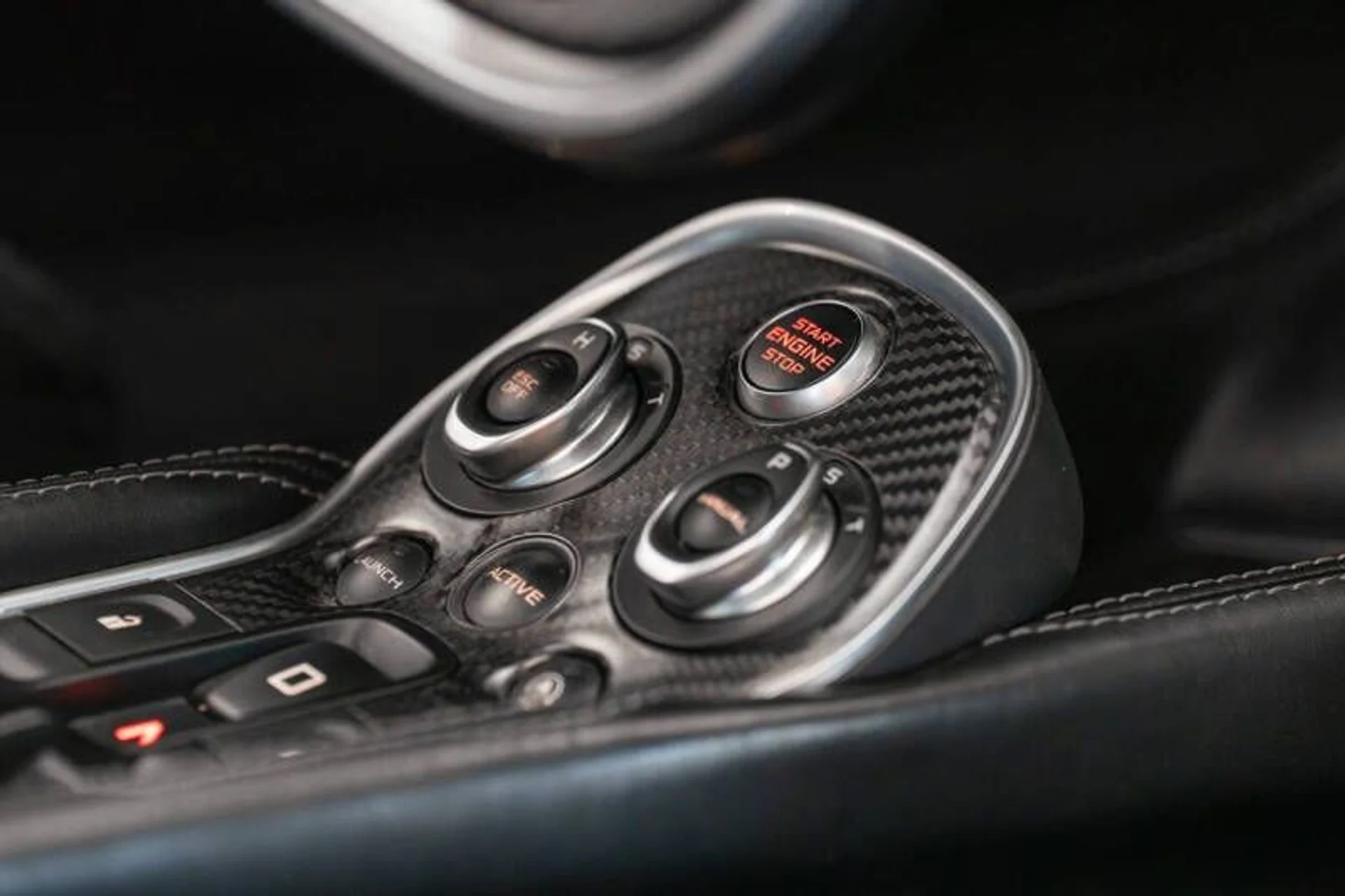 mph049_4221156915_2017_mclaren_570gt_base_2dr_coupe_b8640c8578