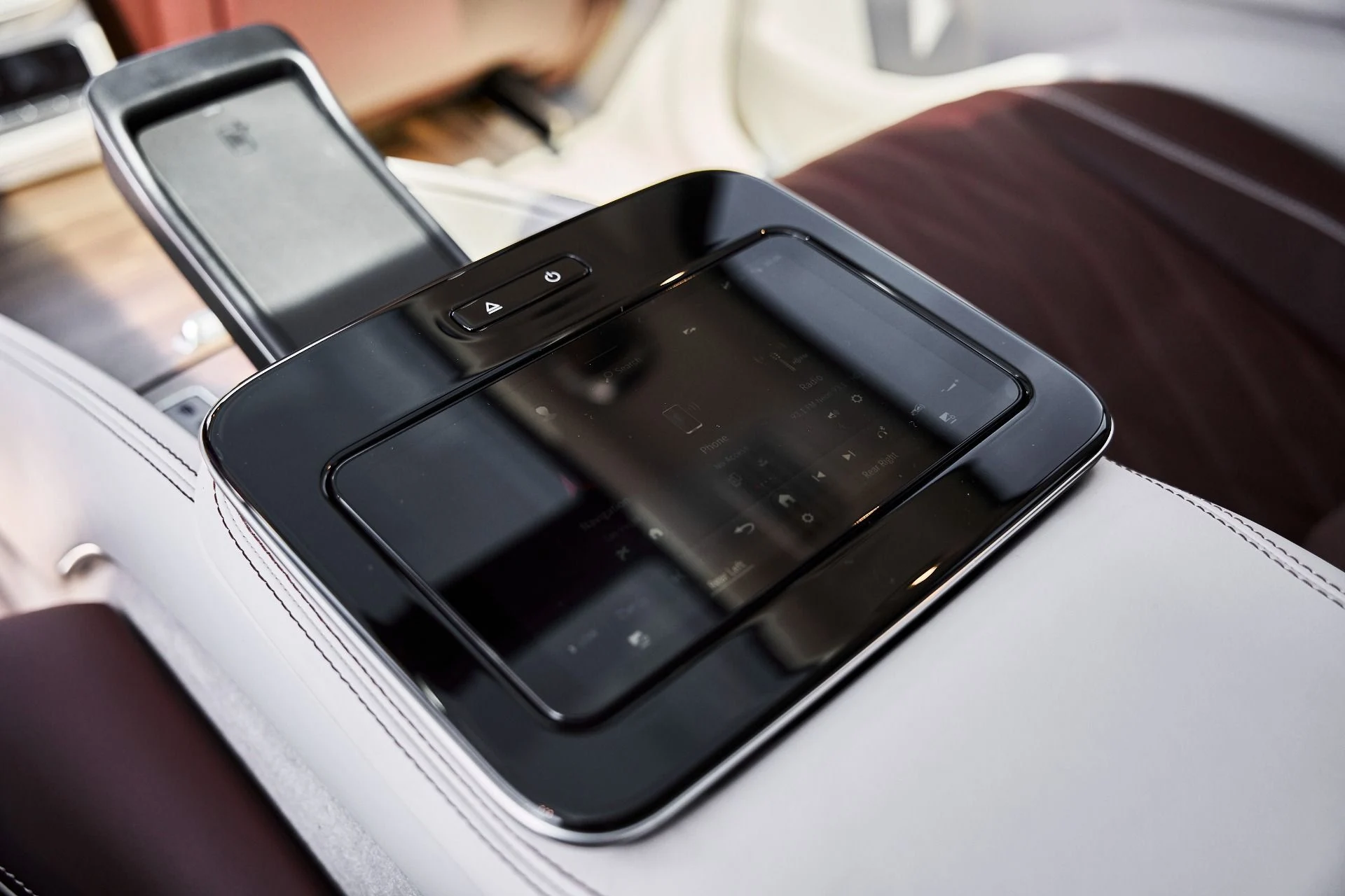 mph049_4225252019_Used_2026_Mercedes_Benz_GLS_Maybach_GLS_600_1776732822_8c07d5c2d8