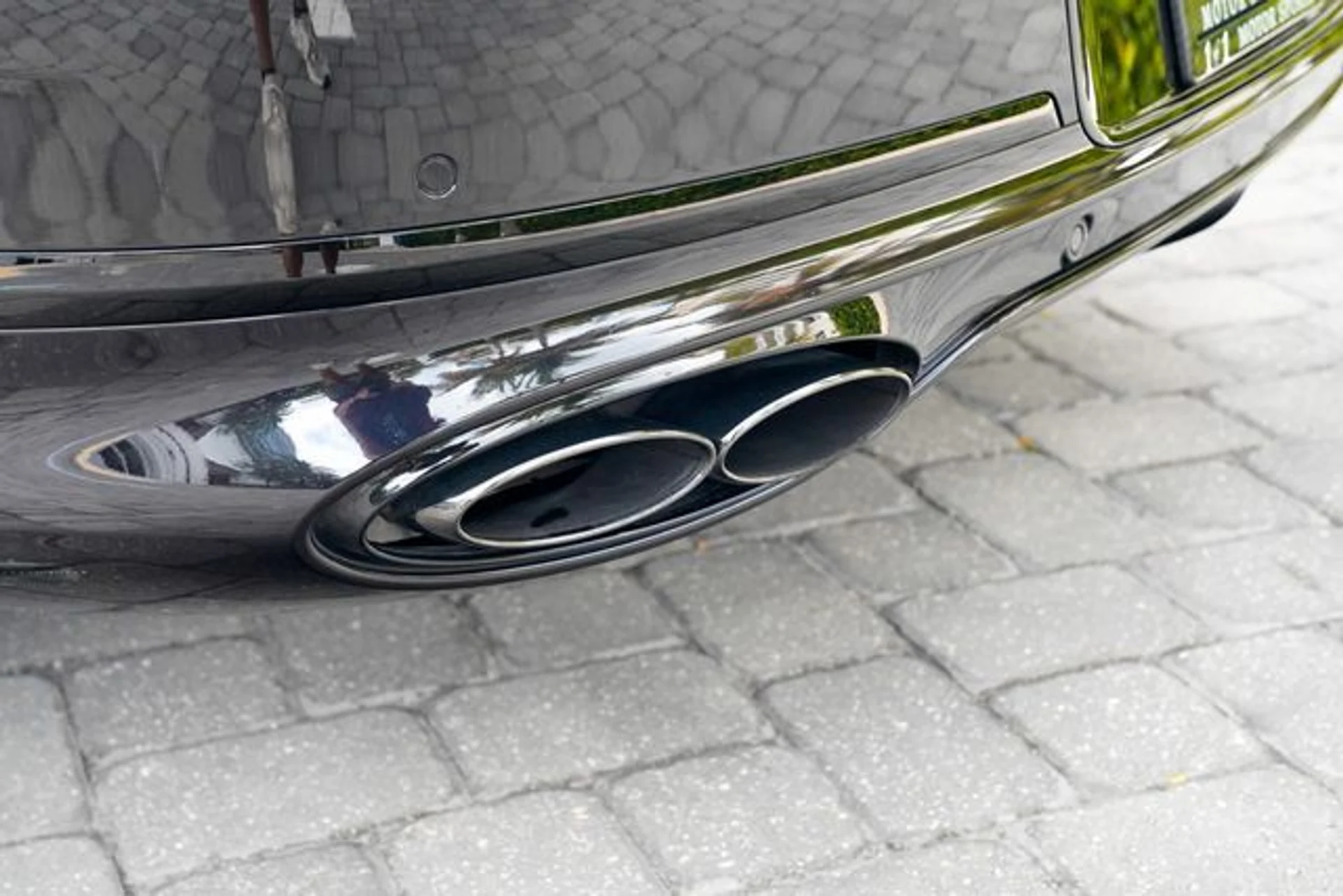 mph049_4274021280_22959392_50_4876adbe89