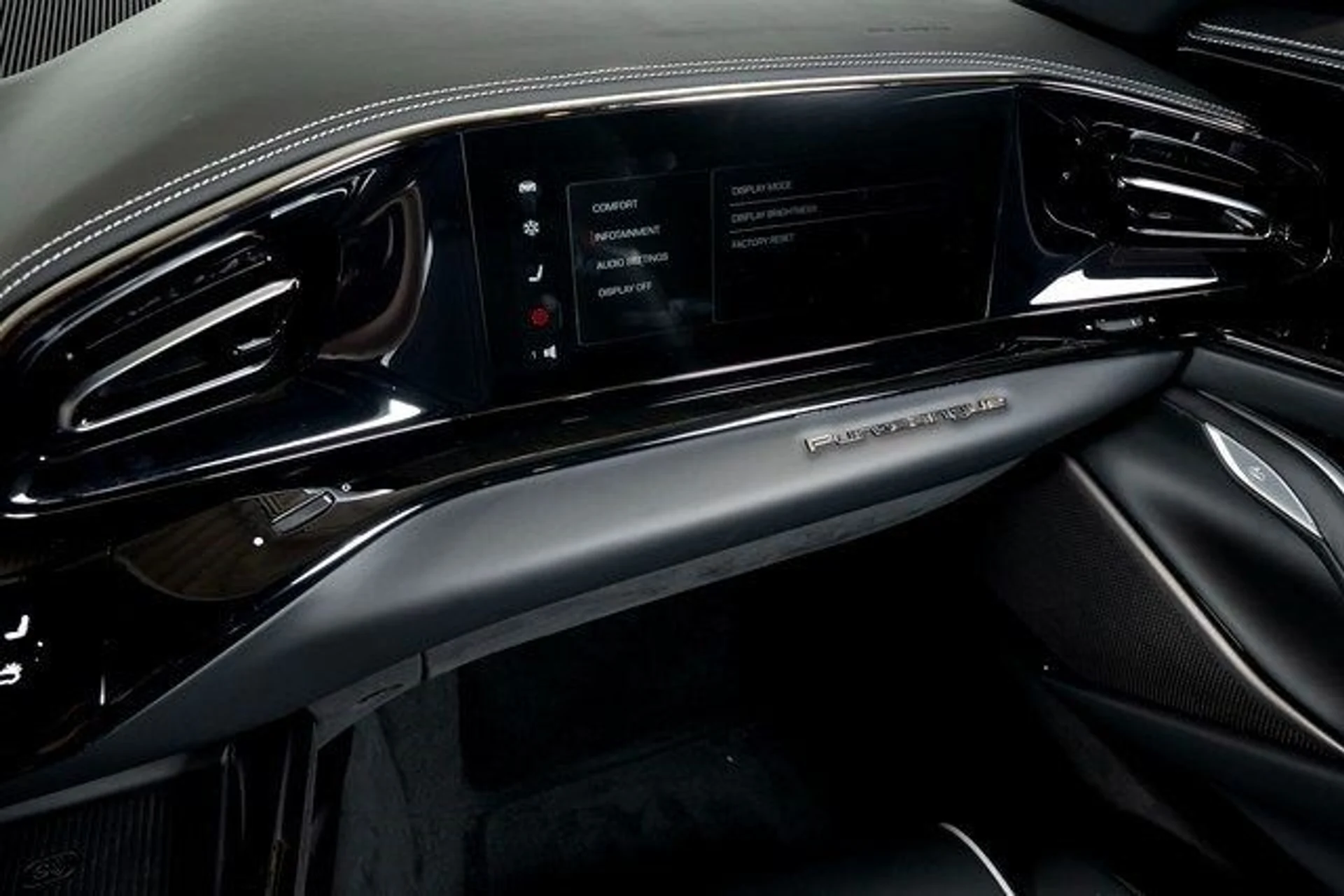 mph049_4274424853_4e40bbceca85f26eb156e7d505261492x_e3dac00450