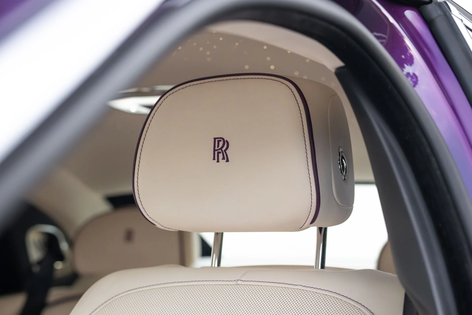 mph049_4287577462_Used_2021_Rolls_Royce_Ghost_1762913749_460002ee53