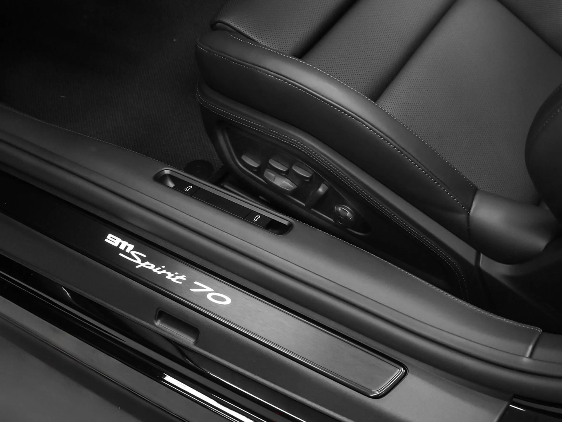 mph049_4288019954_50_b823f8d311