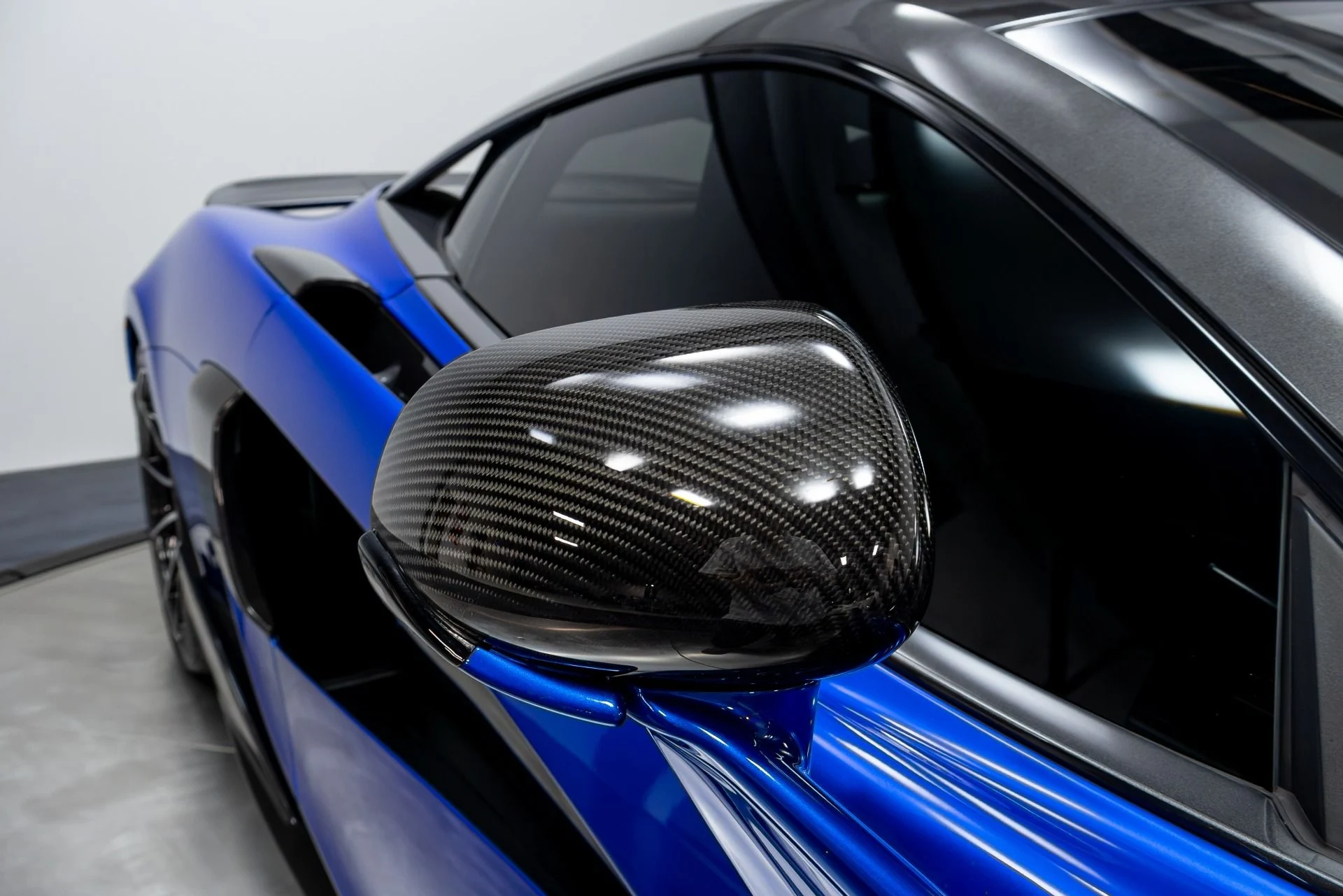 mph049_434975819_Used_2019_Mc_Laren_600_LT_Base_1785769323_fa098e13aa