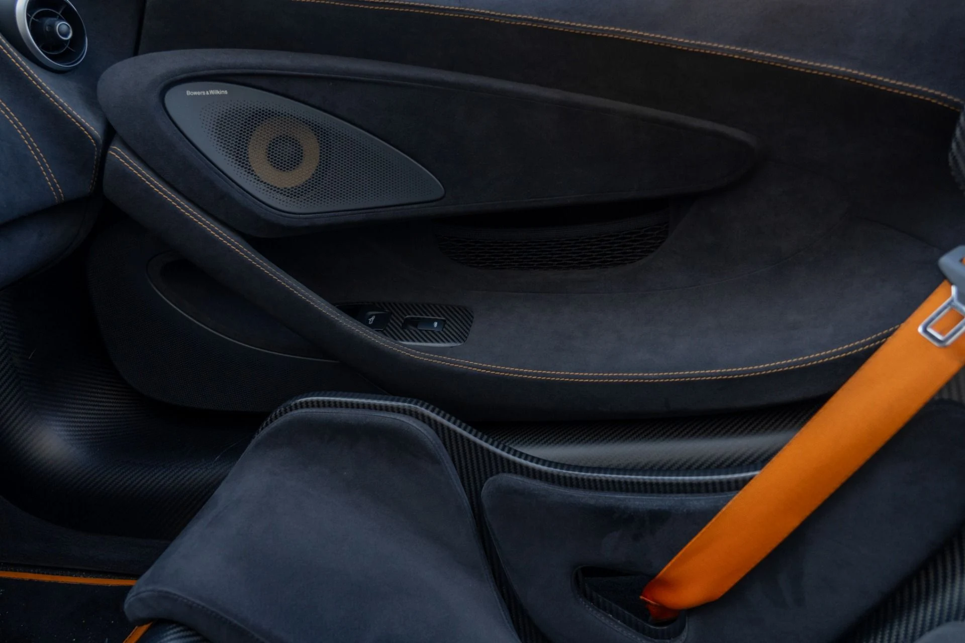 mph049_440599644_Used_2020_Mc_Laren_600_LT_Spider_1761767570_8ada415eda