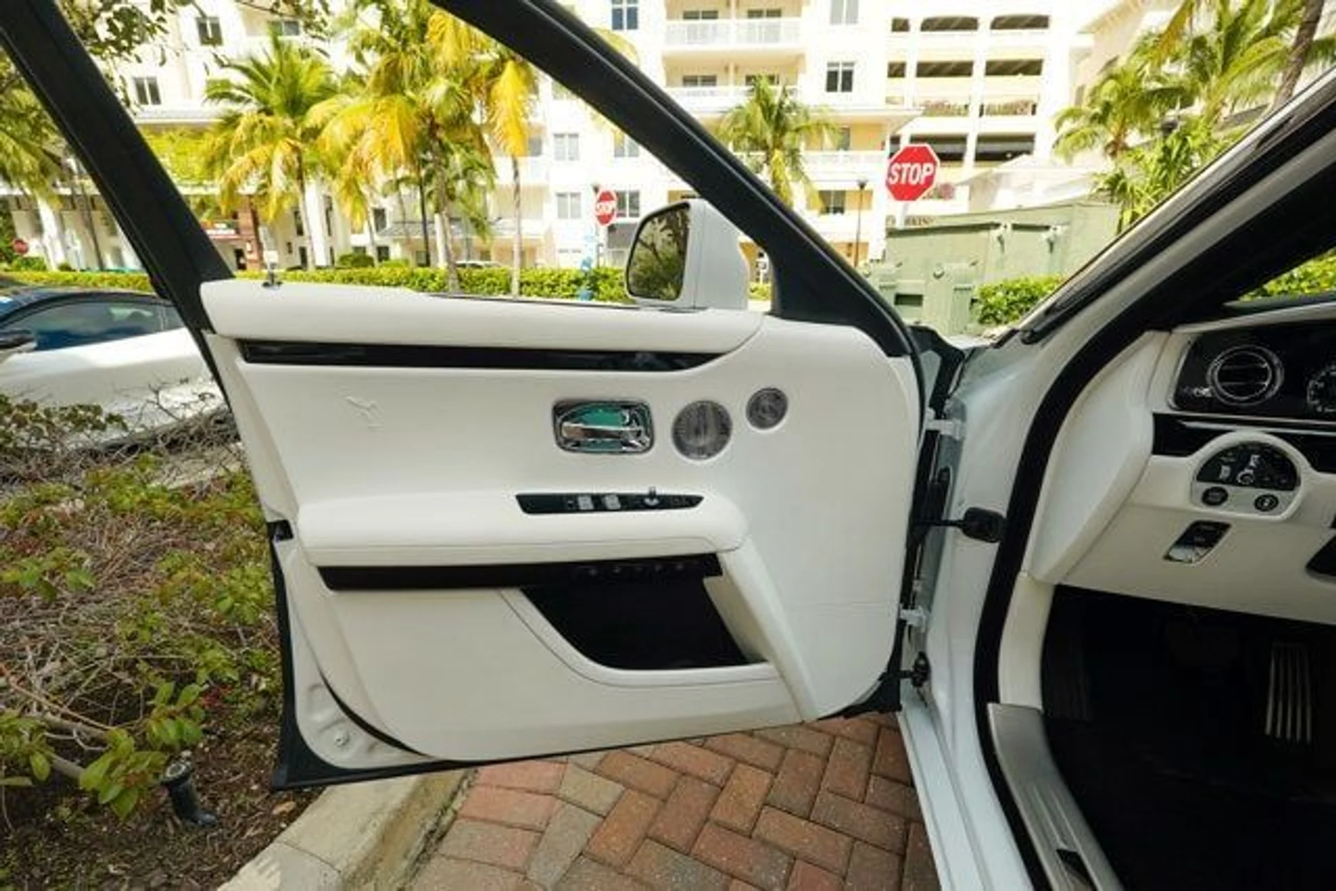 mph049_455104633_22941009_50_640_31ee96c59c