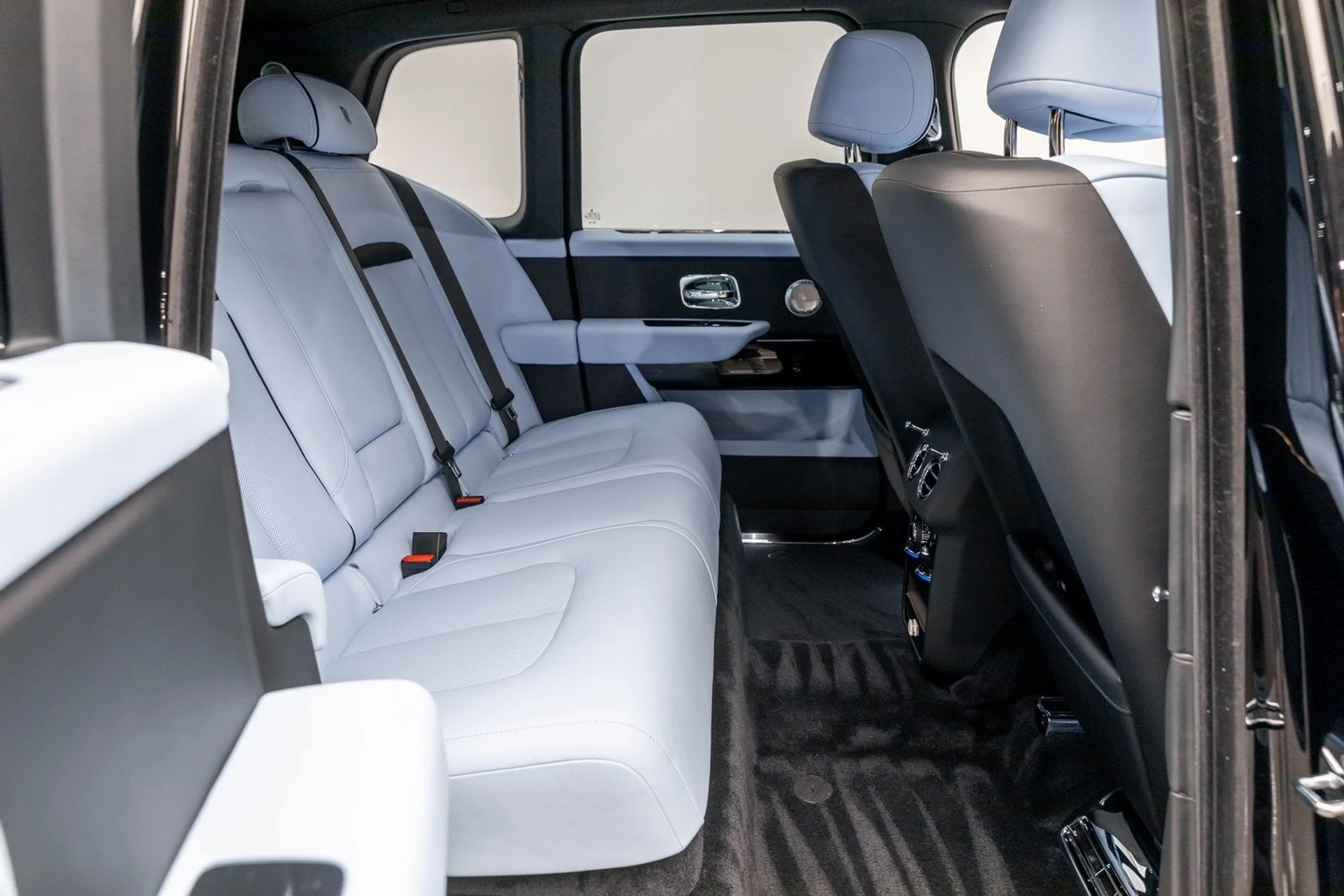 mph049_471441286_50_6005150955