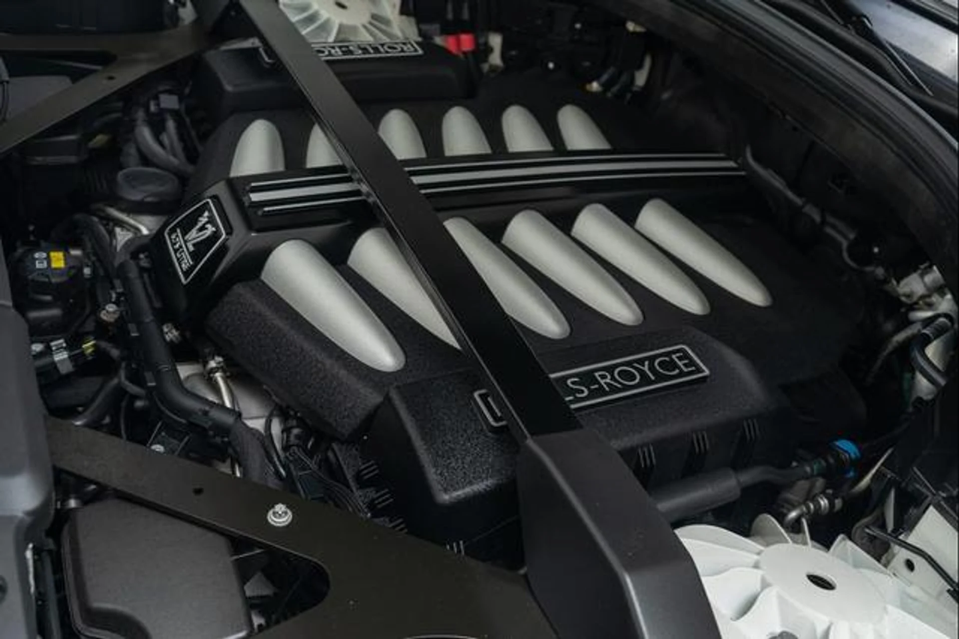 mph049_483838784_k_Mok_I_Nd_Ay_VN_Xm8_Bkpwagxka0_2k_6dcf842723