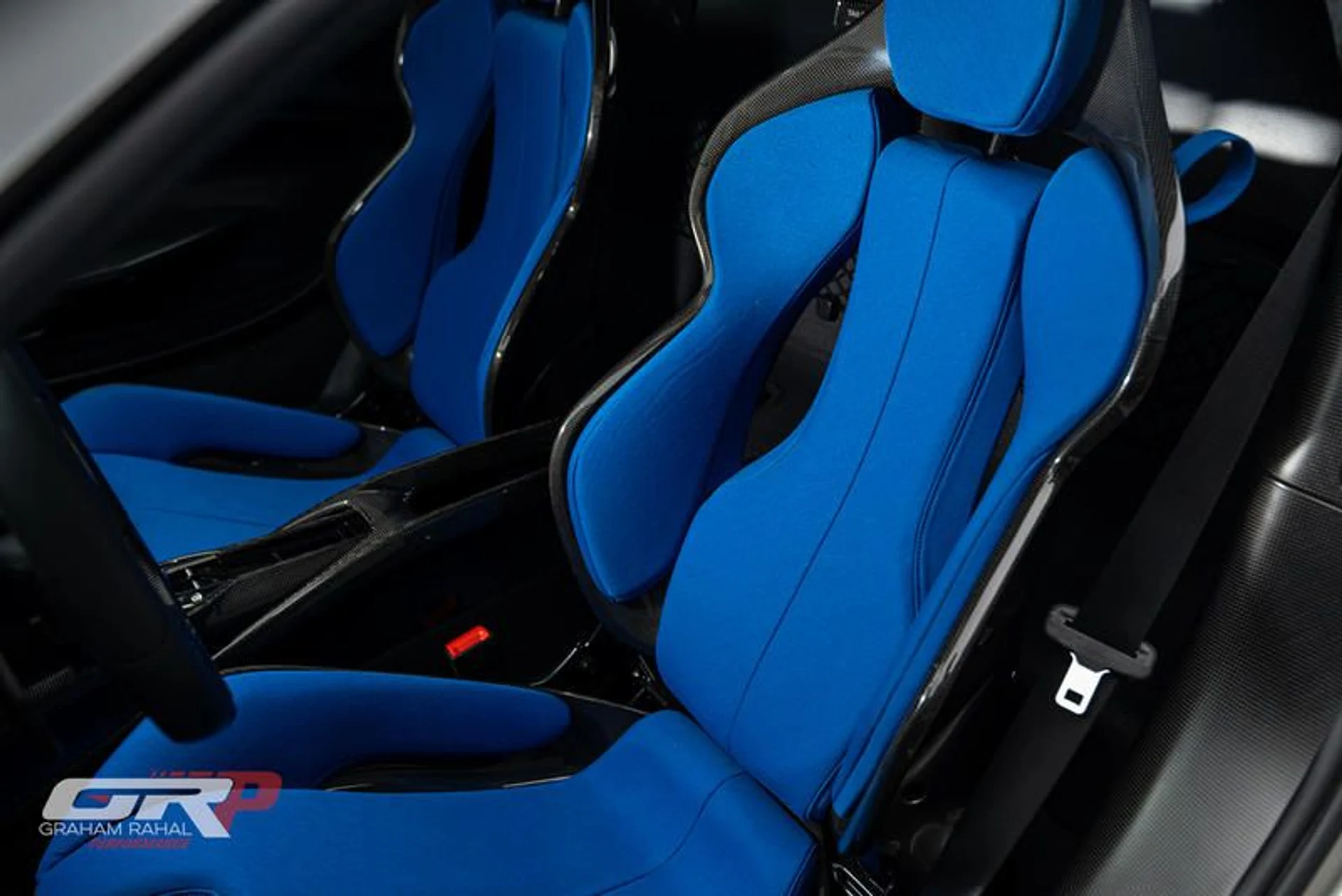 mph049_504629882_6_DC_97_D3_E_15_D0_4_D08_B61_B_A2_CF_3_F3_B6972_5c1d5d7273