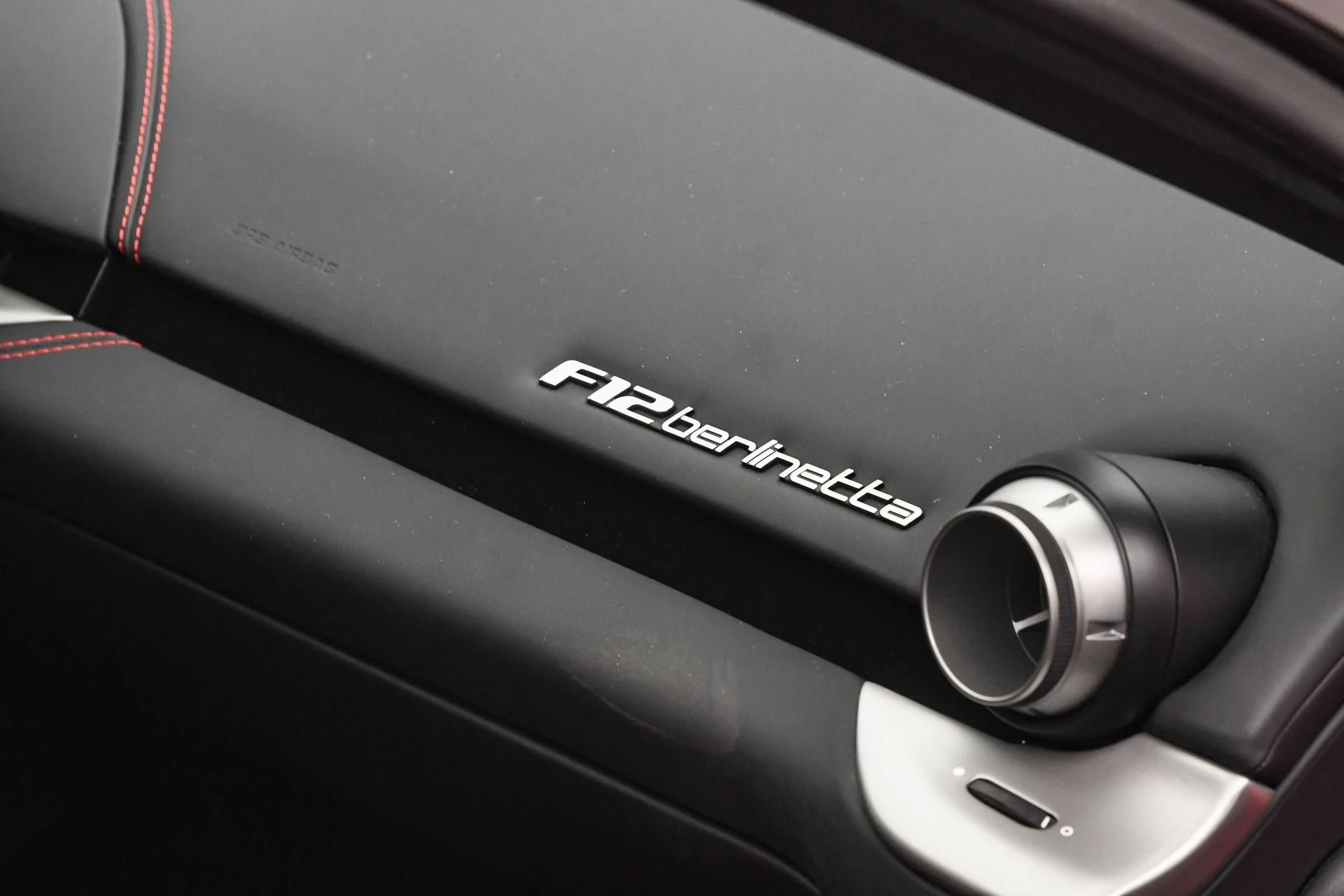 mph049_515513041_Used_2017_Ferrari_F12_Berlinetta_1757454118_8cf92a9d93