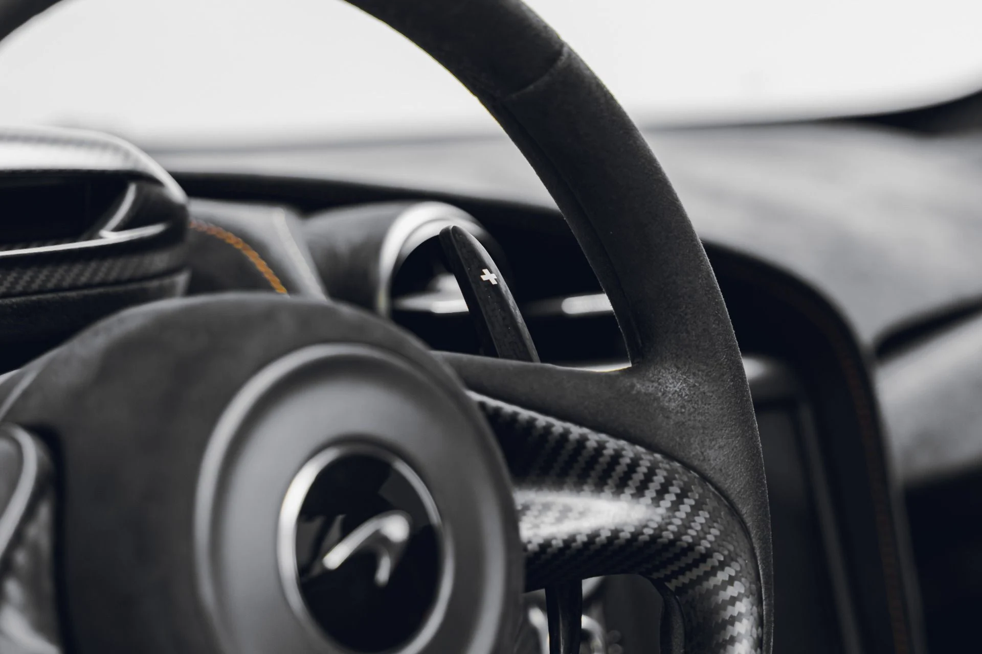 mph049_518714775_Used_2021_Mc_Laren_765_LT_1781207988_ed1f3195b9
