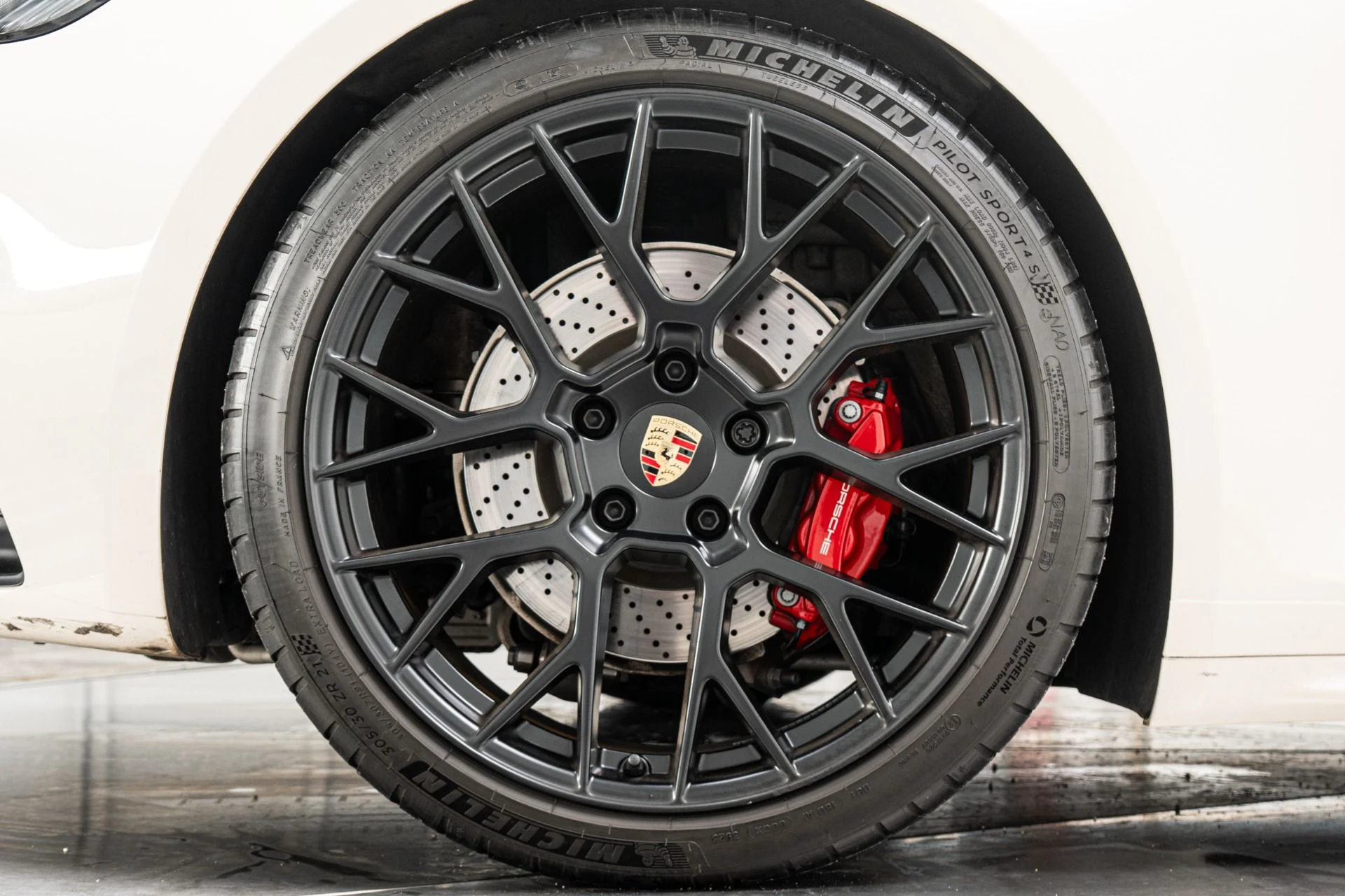 mph049_524357873_Used_2024_Porsche_911_Targa_4_S_1792178990_50b57bc95f