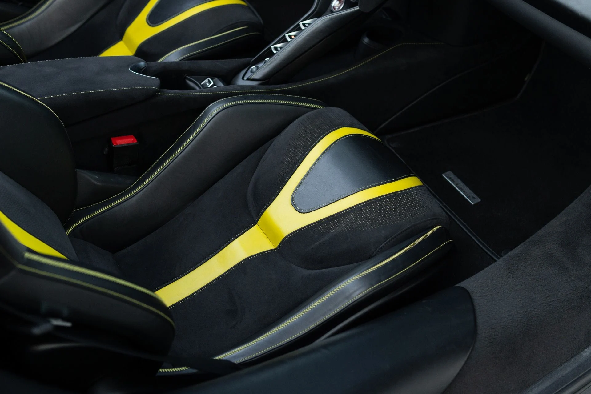 mph049_529105238_Used_2020_Mc_Laren_720_S_Spider_1766779807_c41389b54f