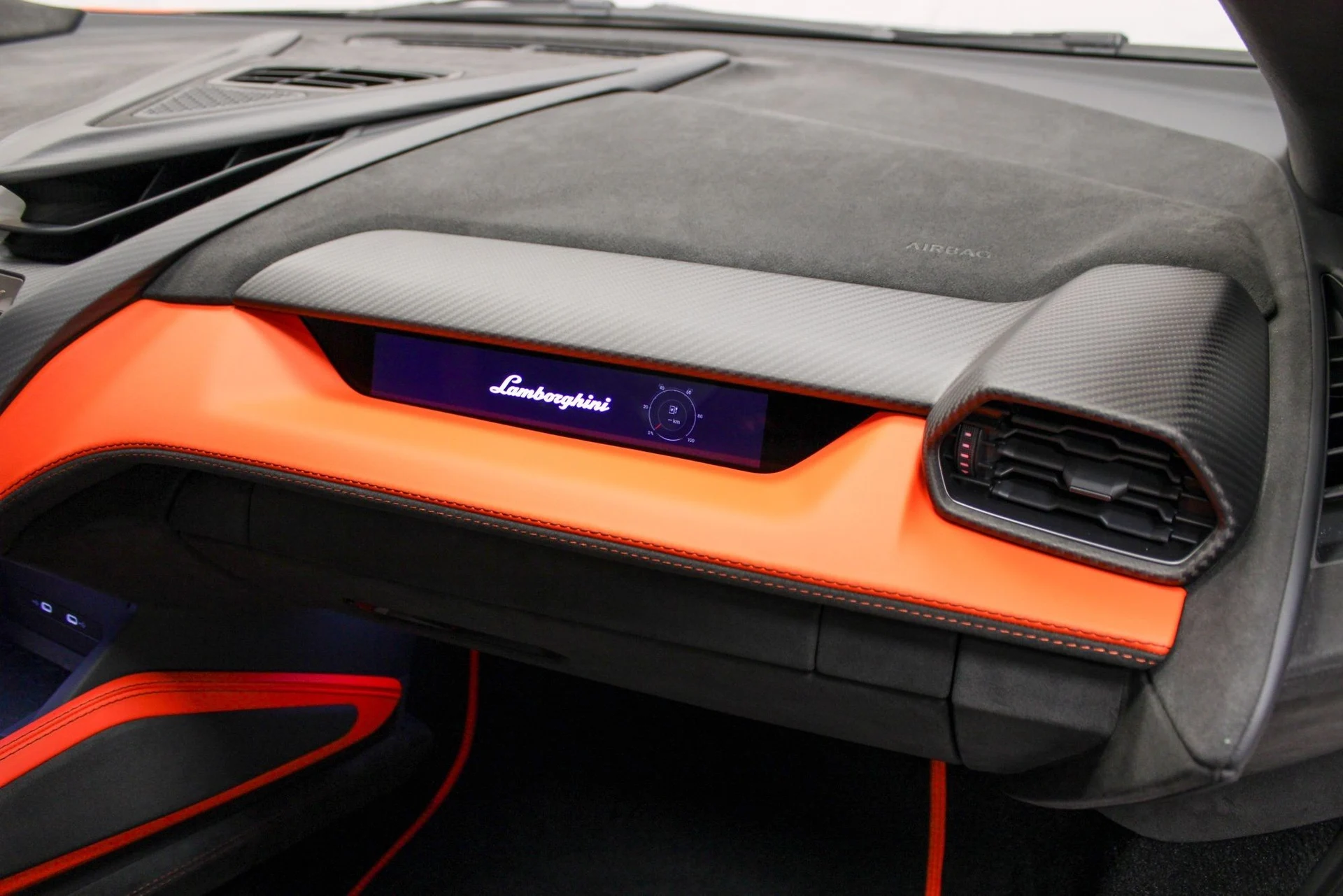 mph049_543801790_image_49_c0e64def06