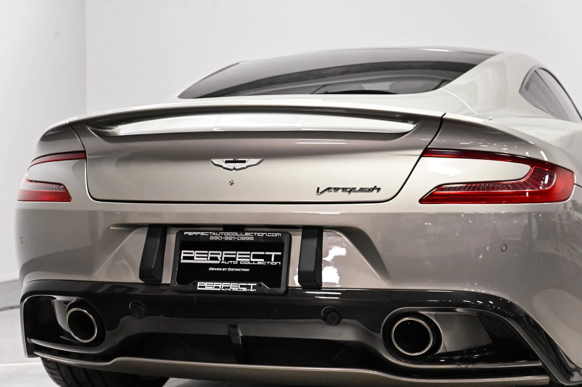 mph049_54453869_Used_2014_Aston_Martin_Vanquish_V12_1793299602_546335e2e3