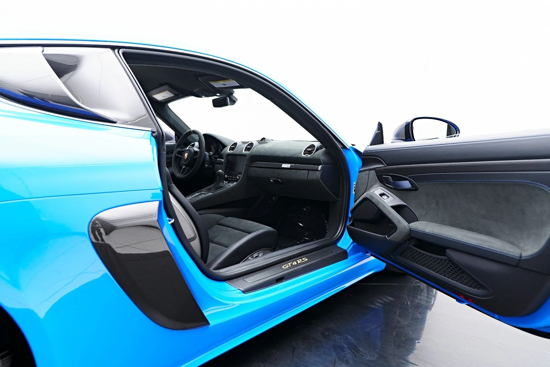 mph049_553579826_Used_2024_Porsche_718_Cayman_GT_4_RS_1757637903_1a3b08088c