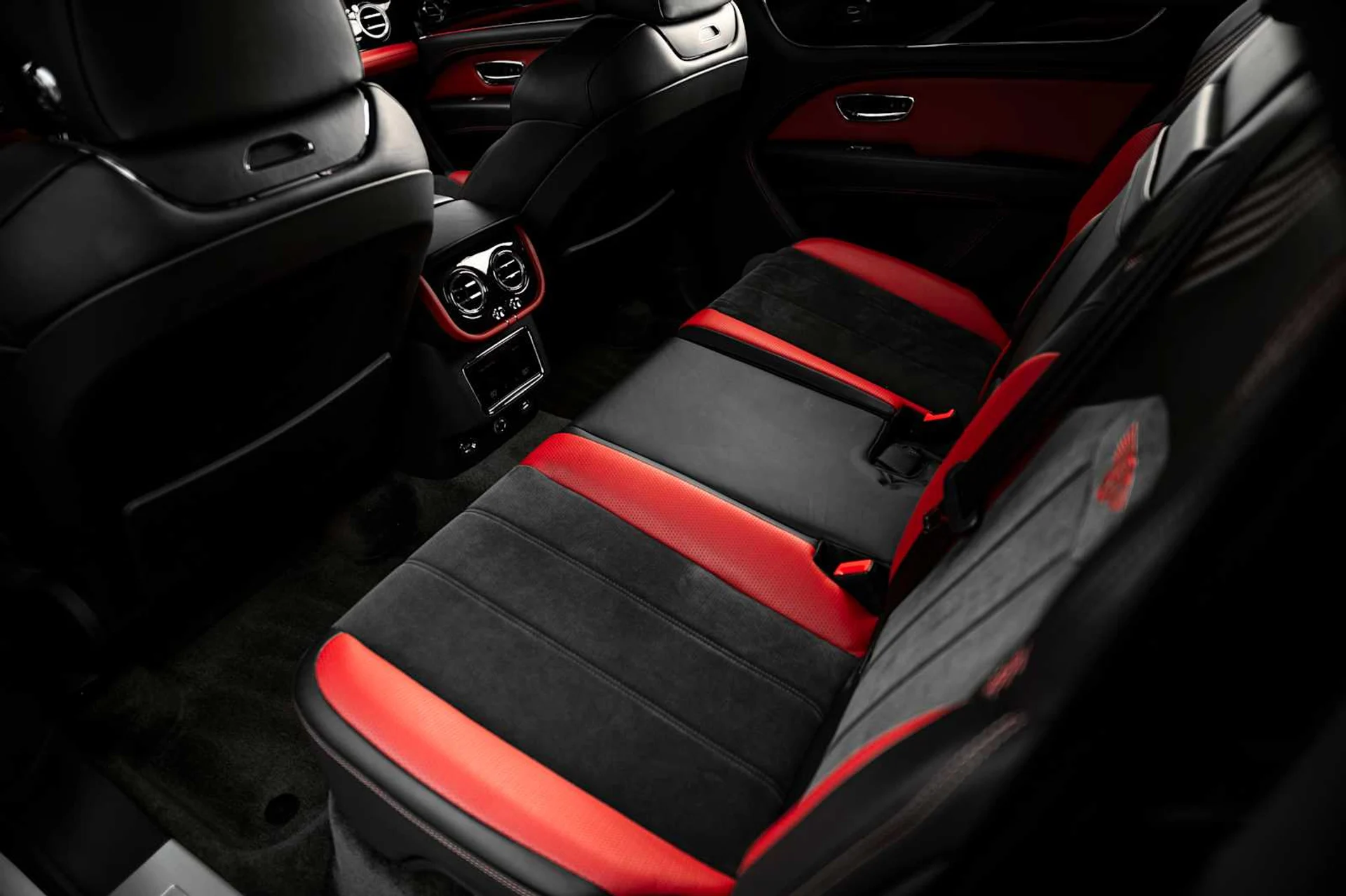 mph049_555658692_64e589b443504a37bc3a5430822518bfx_b7dd3f1777