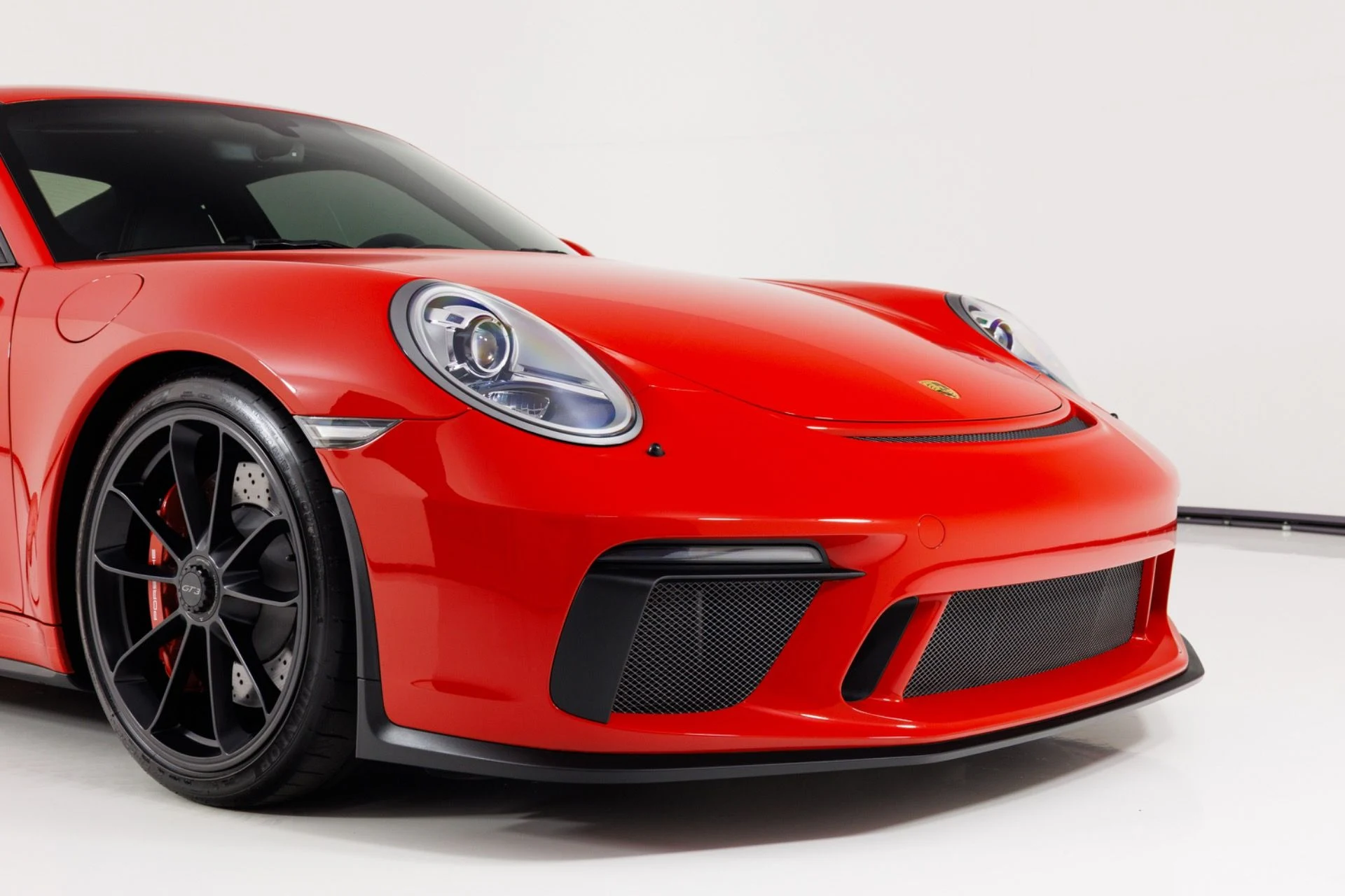 mph049_572696631_Used_2018_Porsche_911_GT_3_1782237129_368a459bbe