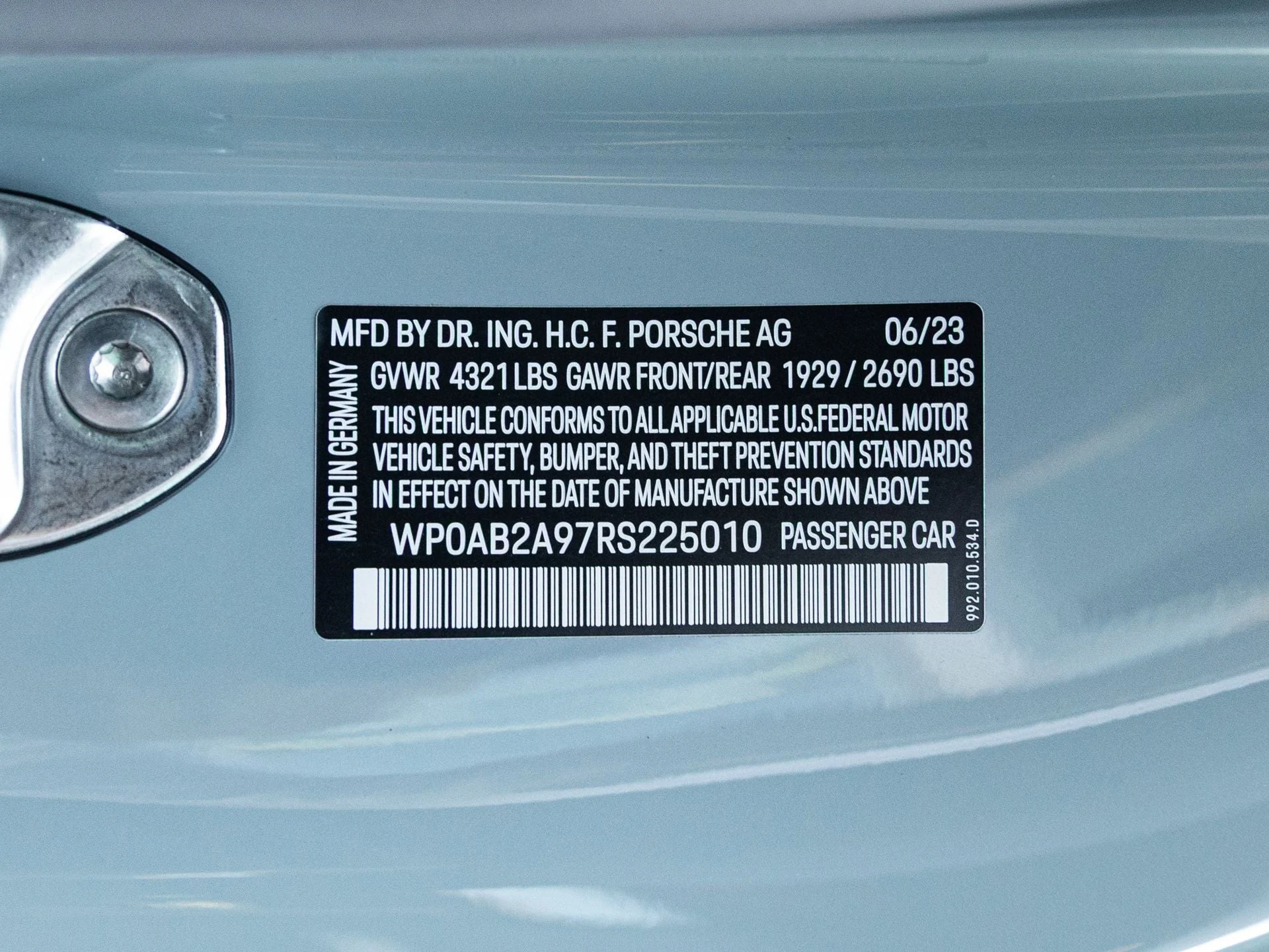 mph049_608488884_50_f0934ba289