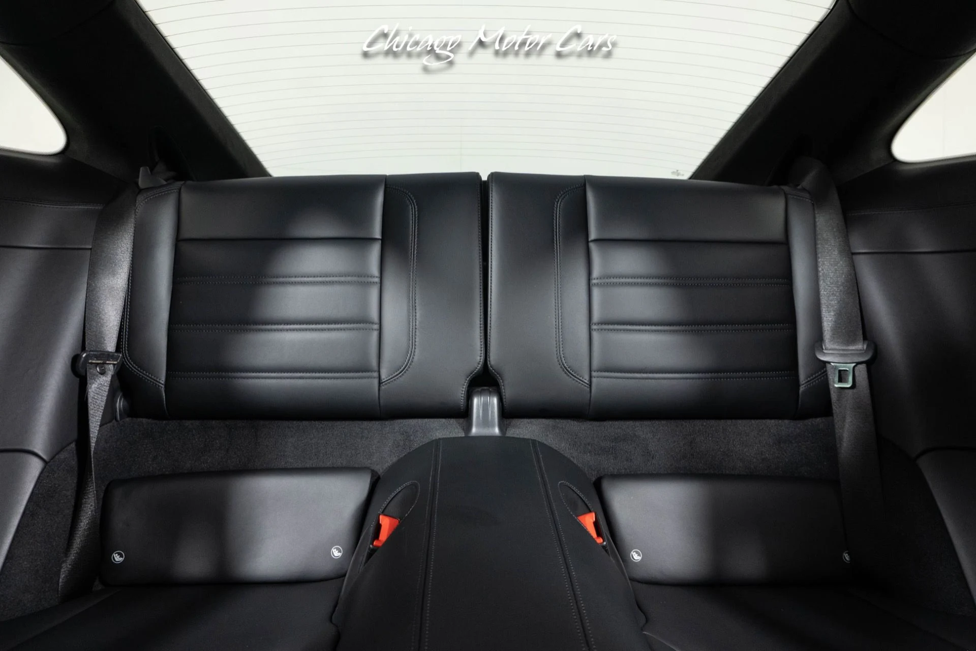 mph049_614342845_11976_p50_l_51f2cd88a8