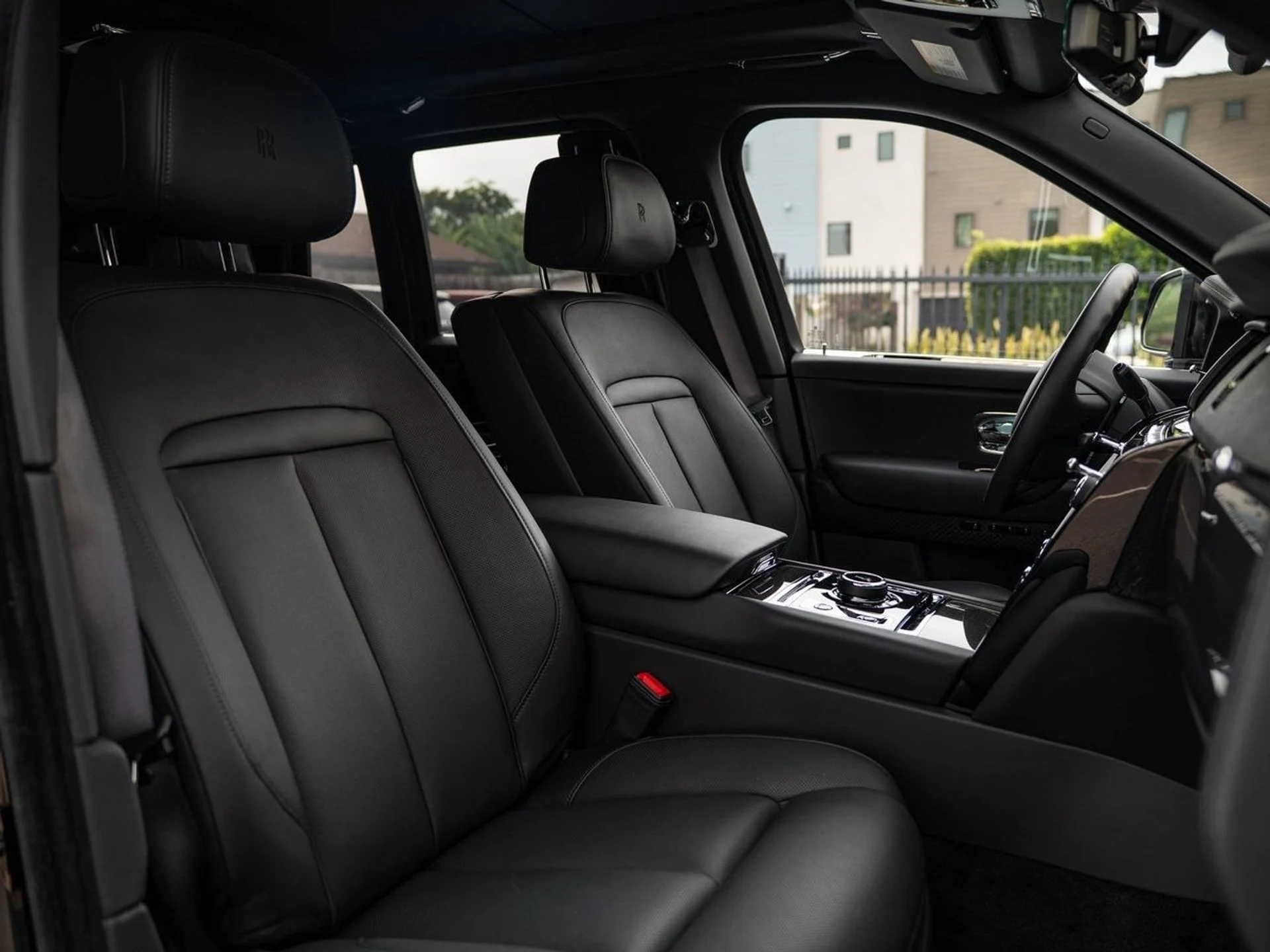 mph049_616898654_ddd4fb8db33514170e77474ba98de335x_07bcb7a192