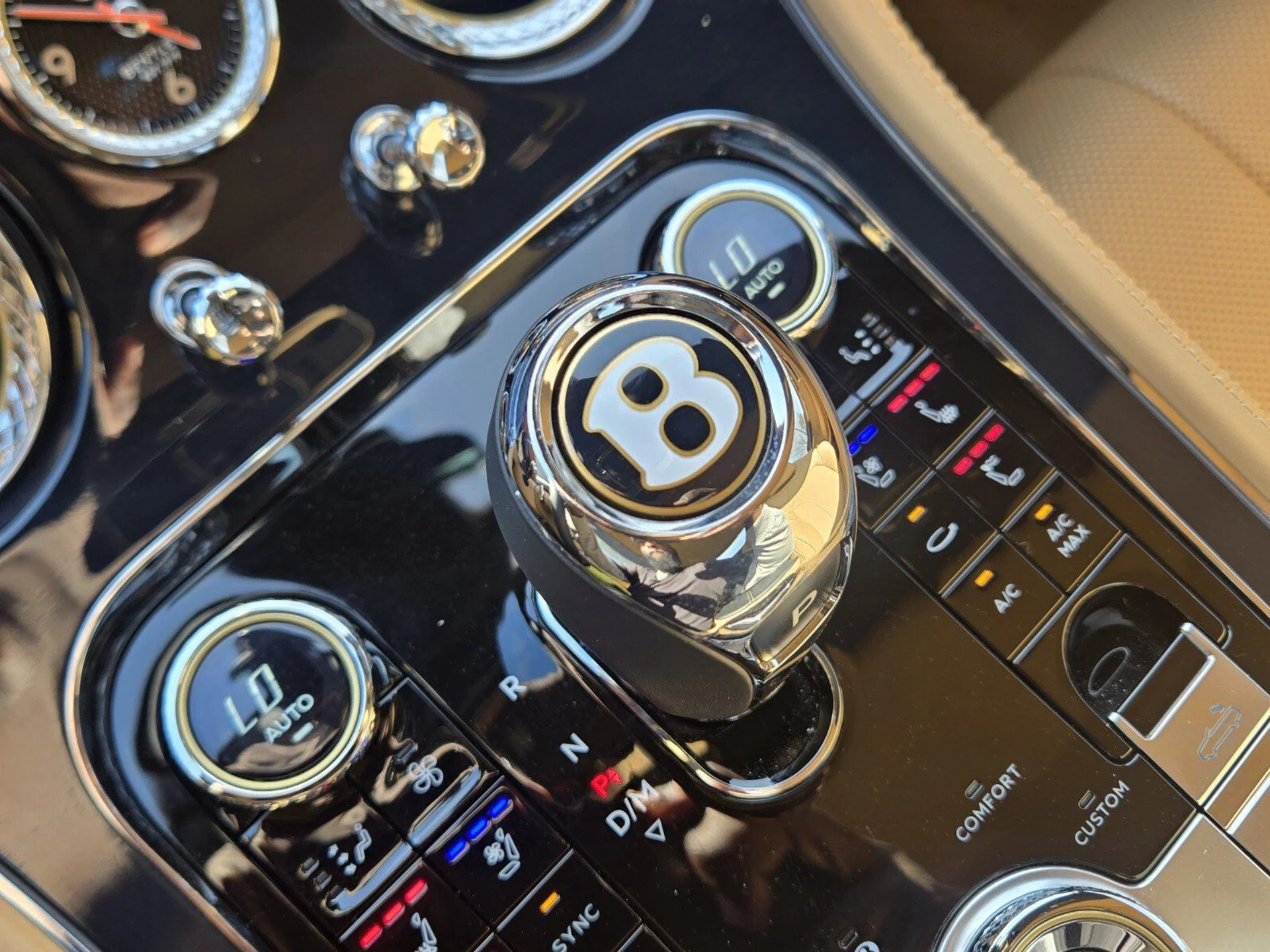 mph049_624809666_a4a5f89f1ff9cc75cfc44401cca3eb93x_d7347ac141