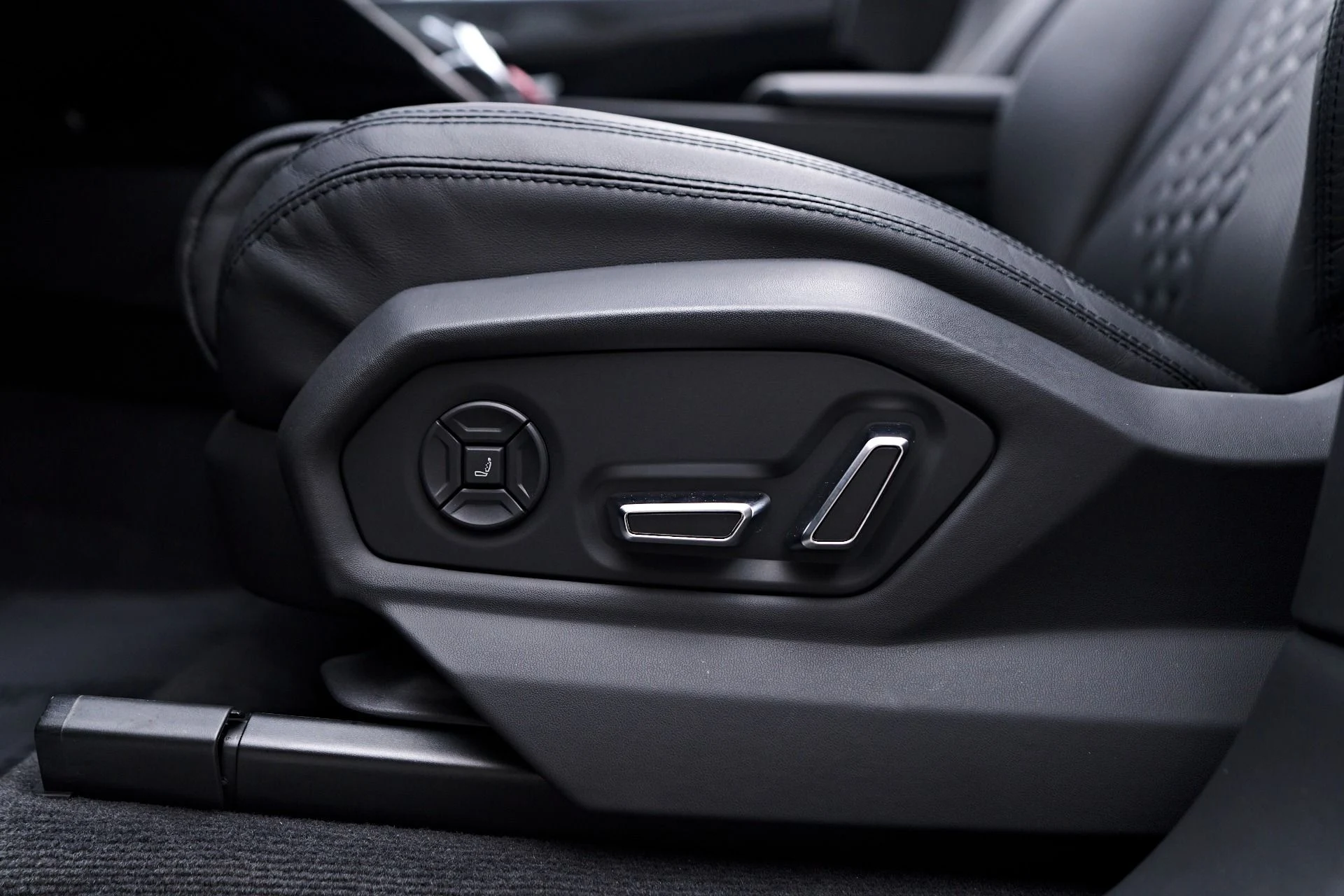 mph049_646408047_Used_2023_Lamborghini_Urus_Performante_1756943516_aaccc877ac