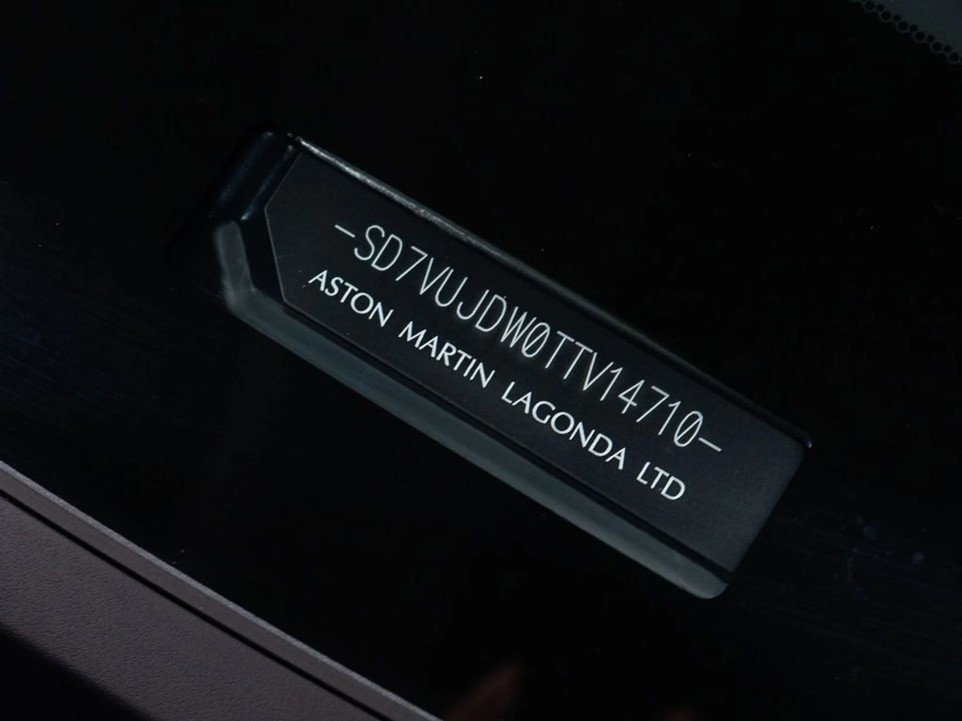 mph049_648596330_0b31a5a1e3132bd599e01ed6af3a368d_f505f61cb2