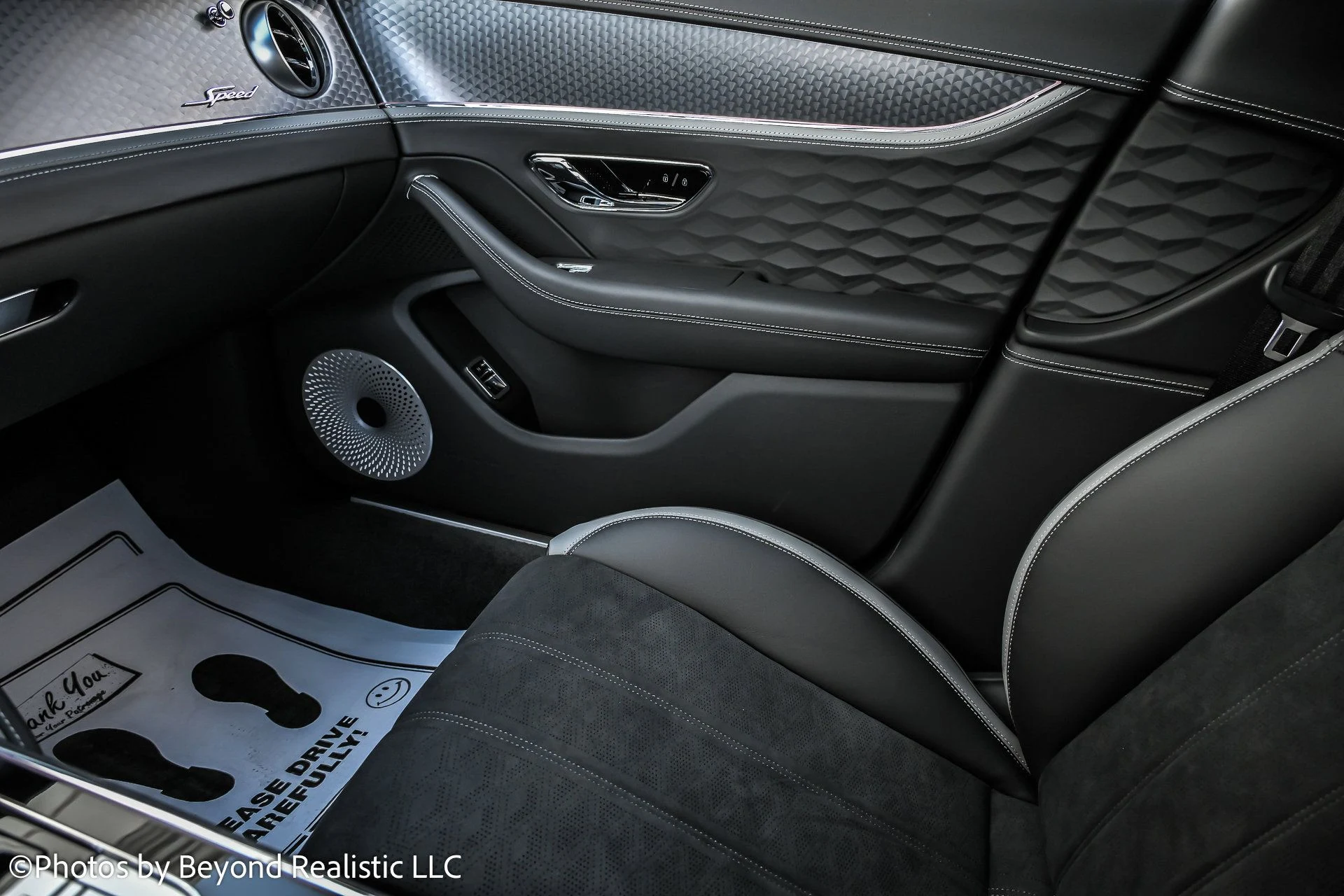 mph049_649583409_852659f6ebc0fbab4e17f3cffeb3d64bx_5427f995e6