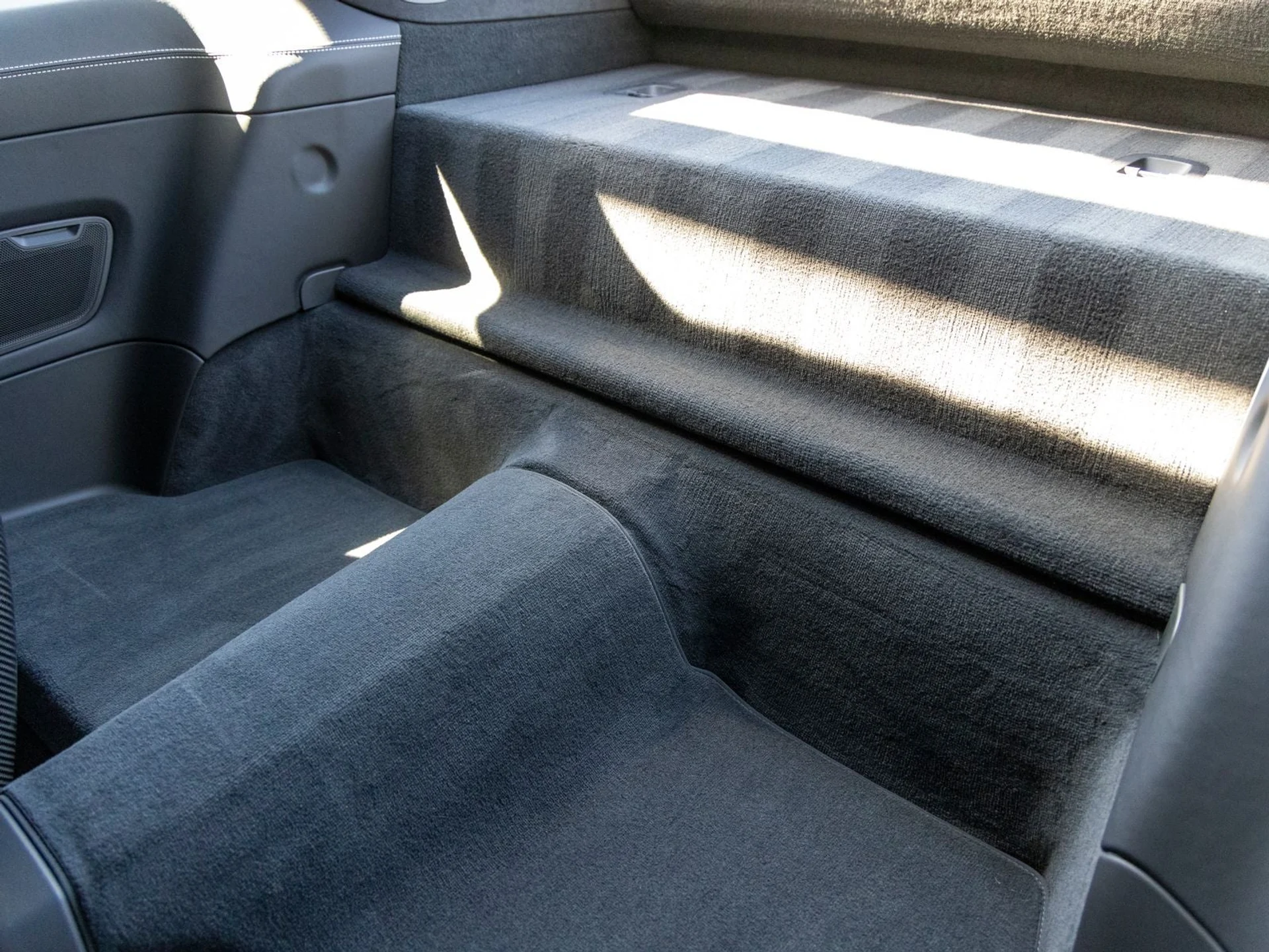 mph049_673148048_50_d21df208aa