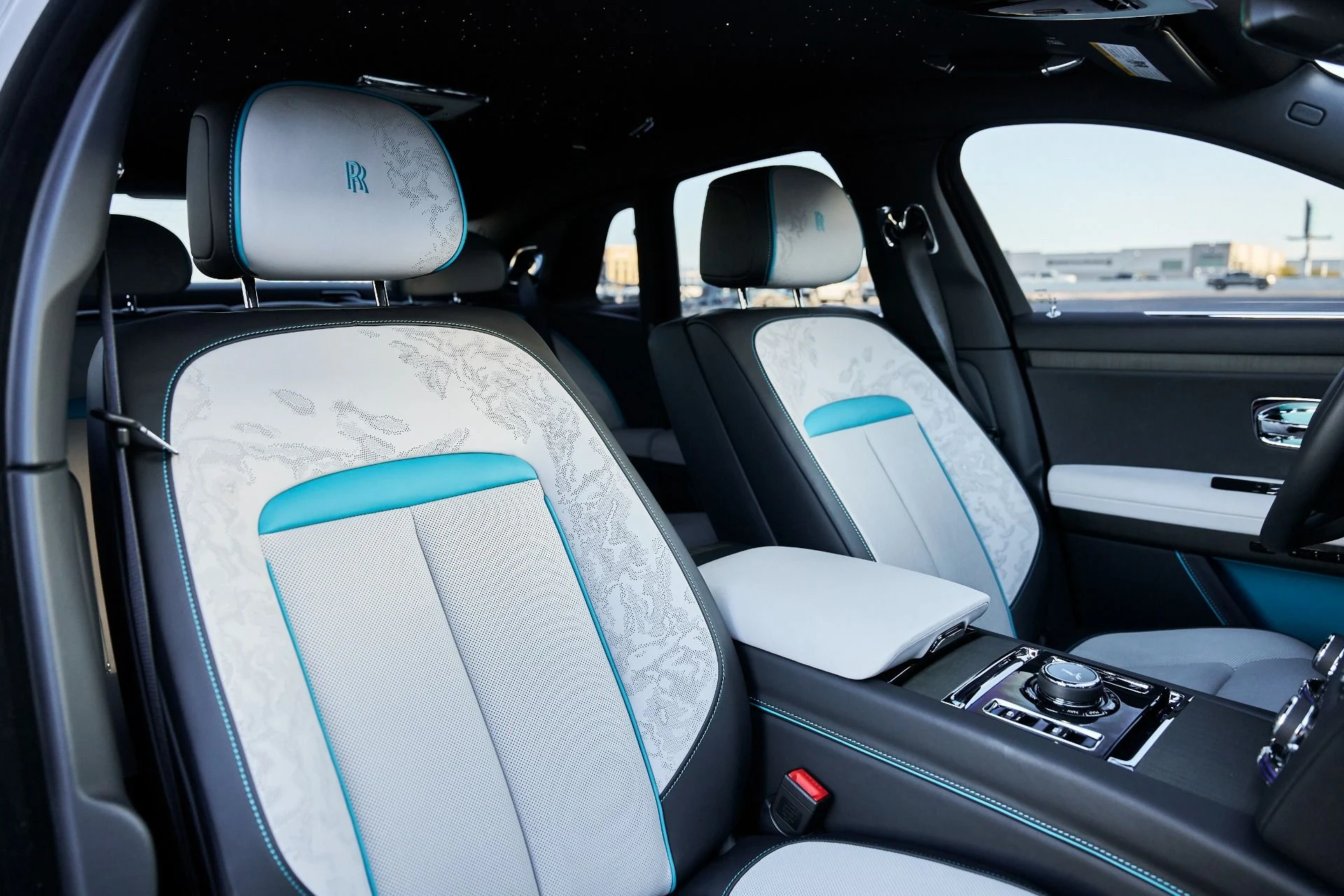 mph049_683693319_Used_2025_Rolls_Royce_Ghost_Base_1770087464_2c6edf0e6f