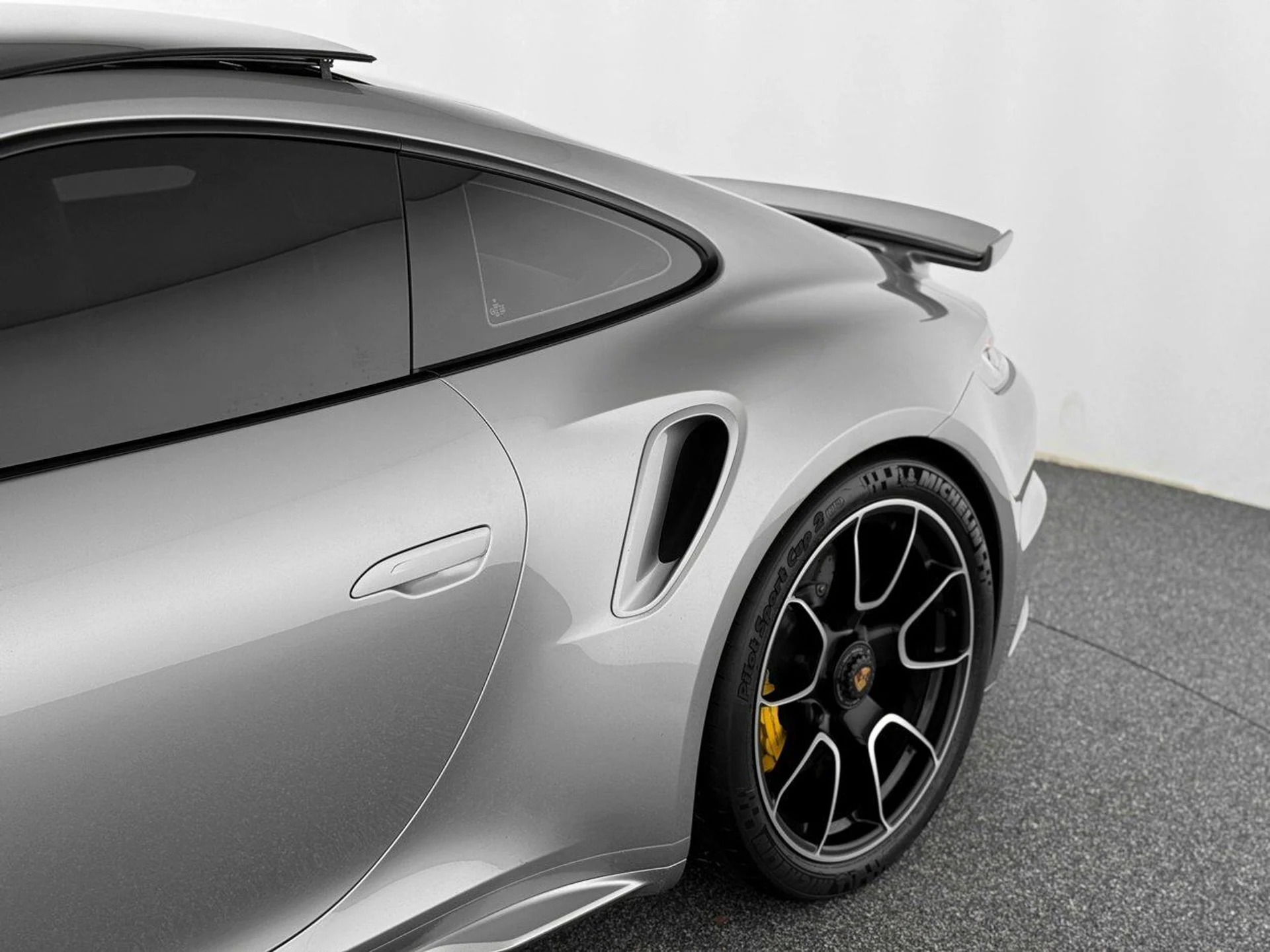 mph049_69476474_bff7216b76d67a032c8e61eb96ba237b_11d46dfc44