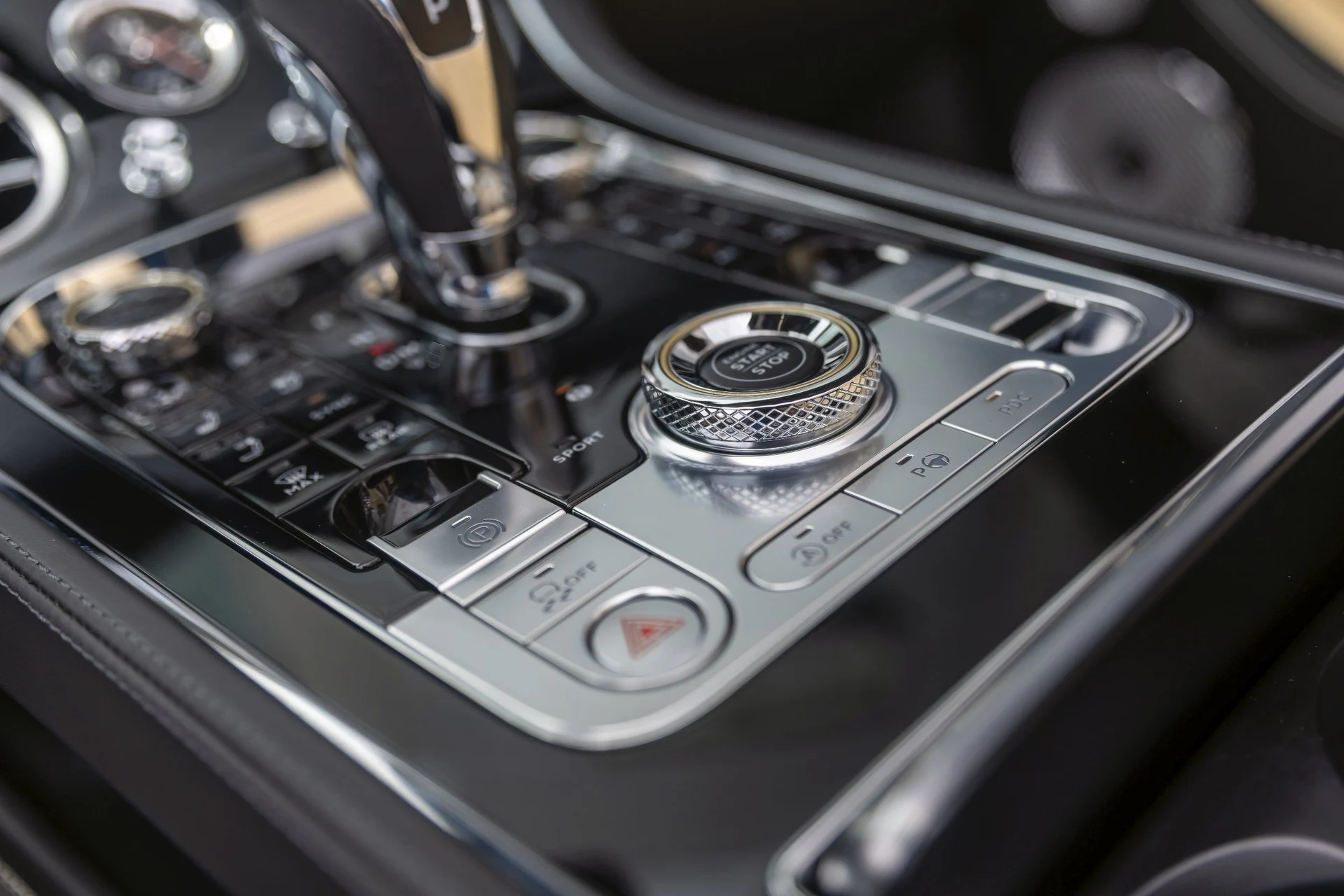 mph049_705866150_Hi_Tech_Luxury_Imports_LLC_SCBDG_4_ZGXRC_016161_image_49_d9b6adfb3f