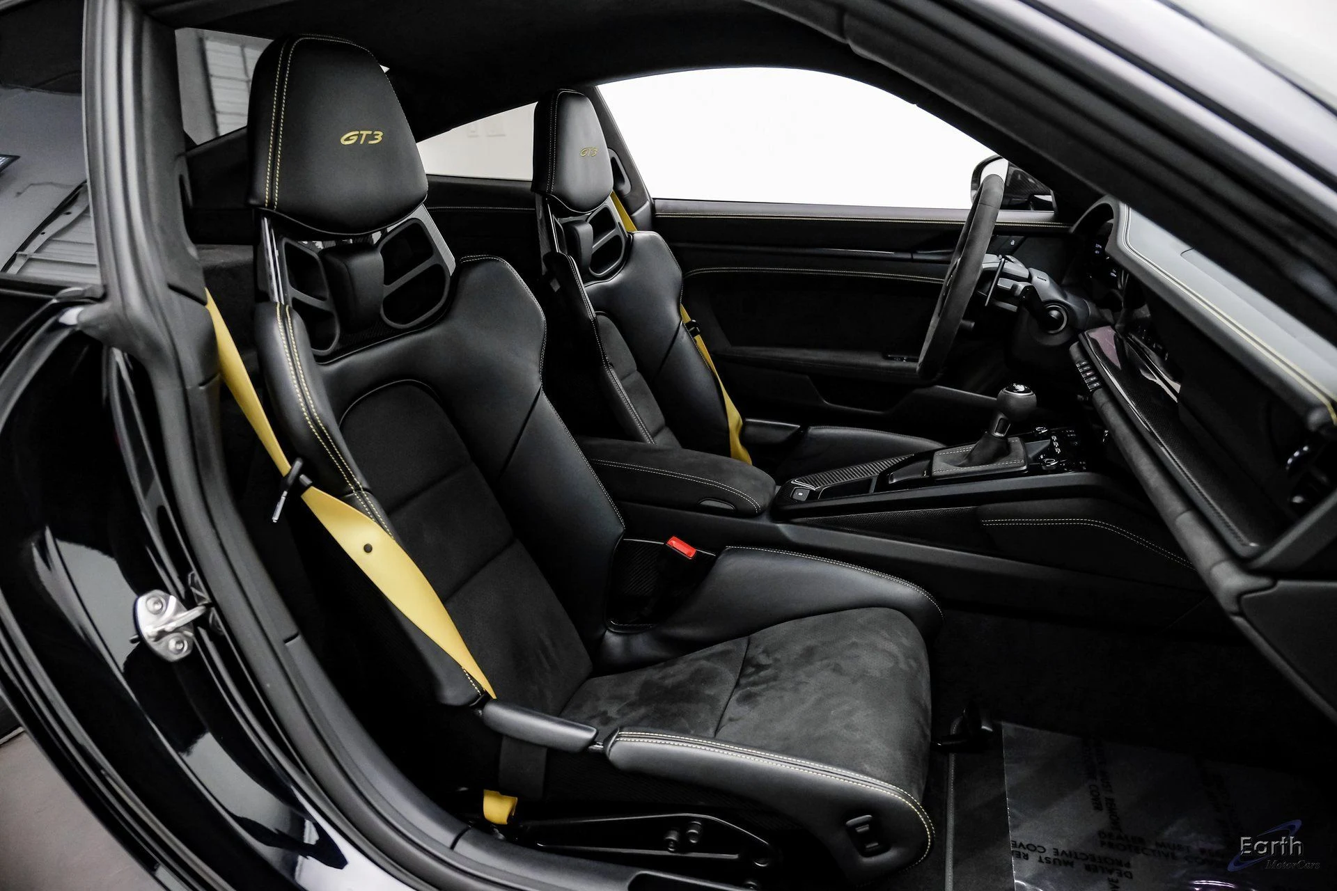 mph049_732055813_d23b038e5a3a9a2aba377b56fd9f170bx_34fc2a2c4e