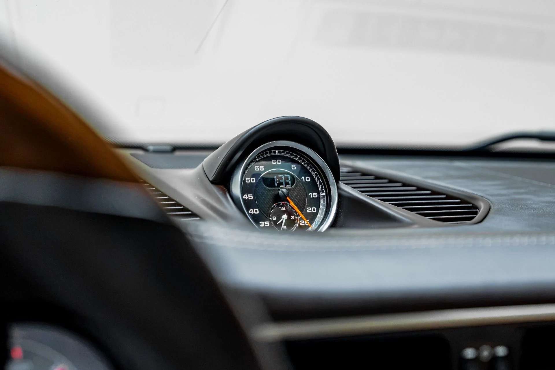 mph049_746902893_Used_2015_Porsche_911_Turbo_S_1783626535_1563413c25