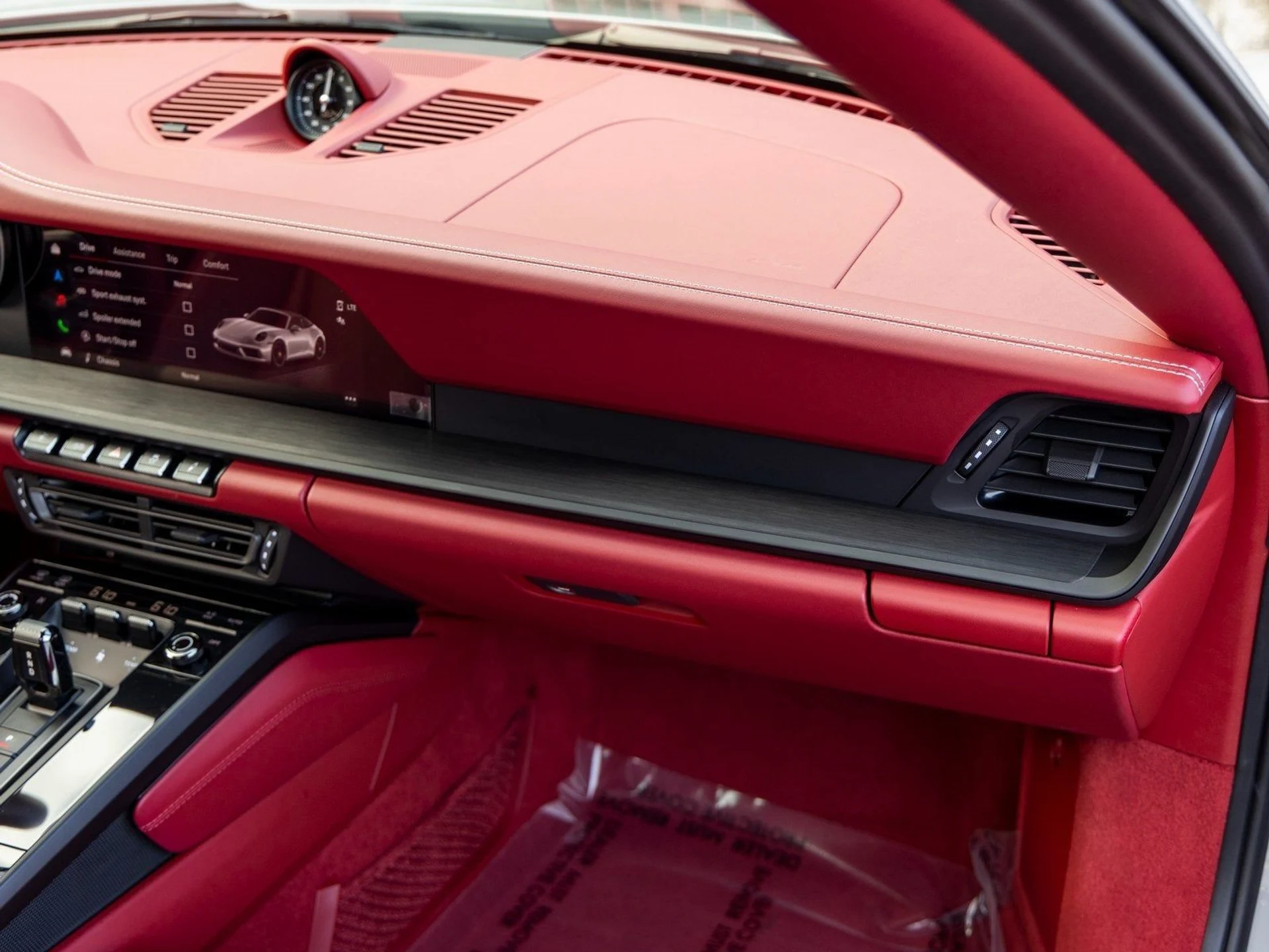 mph049_75447150_50_62b2053395