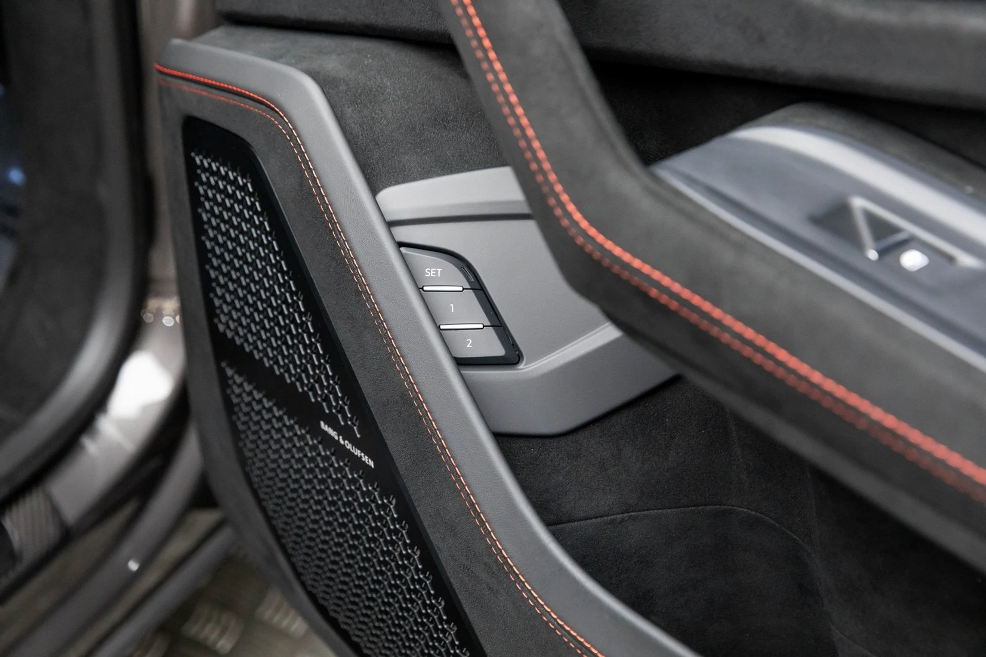 mph049_757414740_50_b82fcd9b51