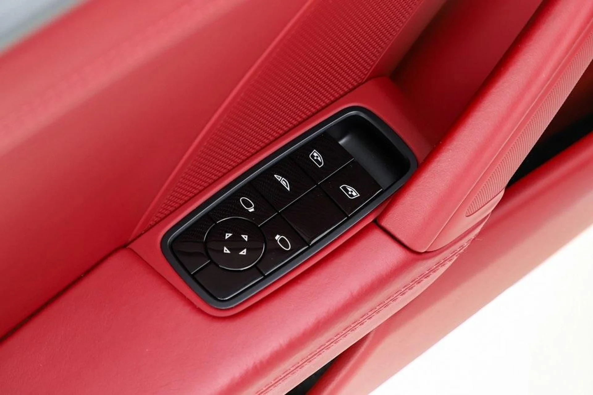 mph049_758942075_3_T_Kl1z4_Y_Xy1578l_K0_L_Bq_DS_Ef_Y78_bf895f6158