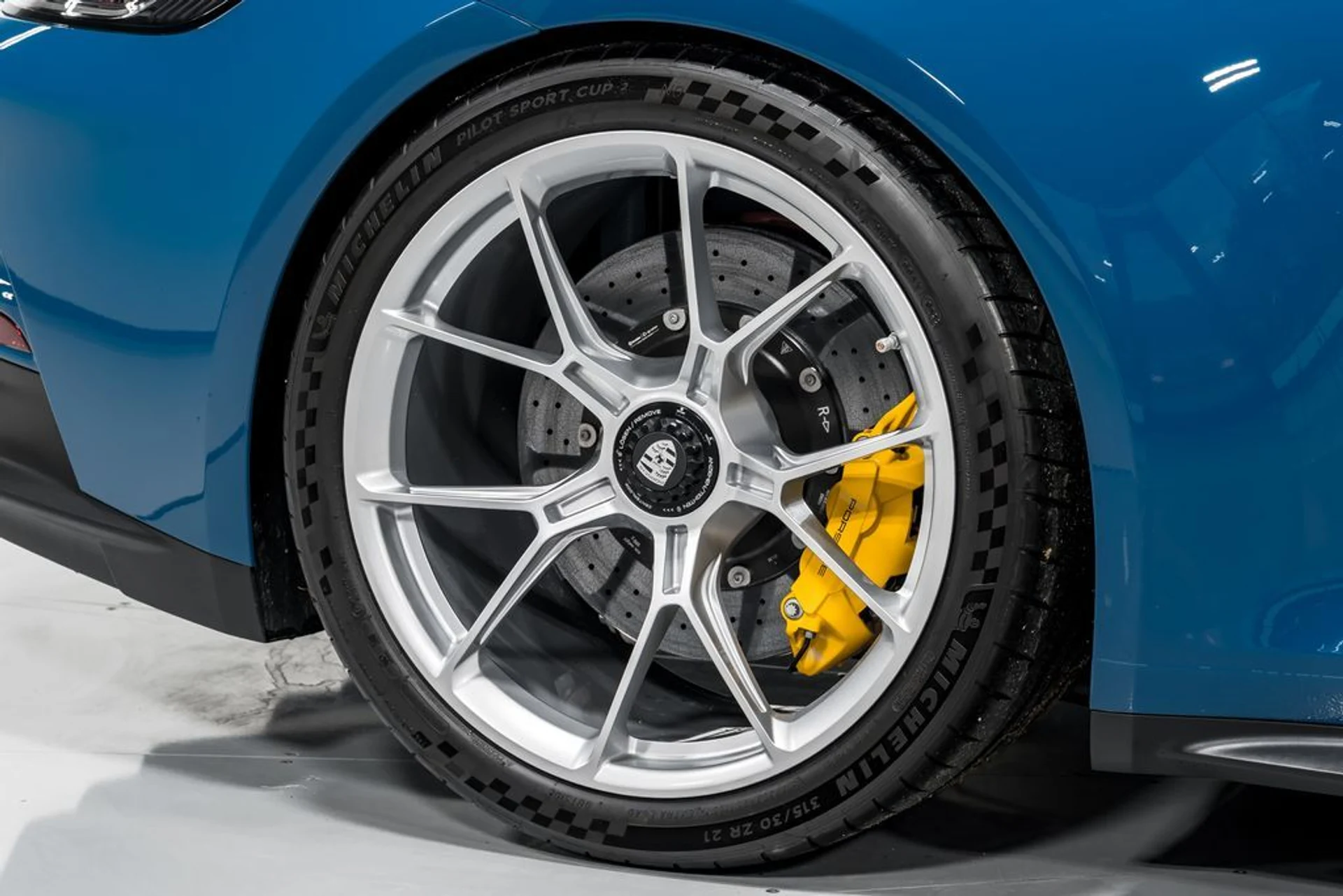 mph049_762805138_8c0c106c6d44527e47a7b0f207bf72b8x_c0cd648907