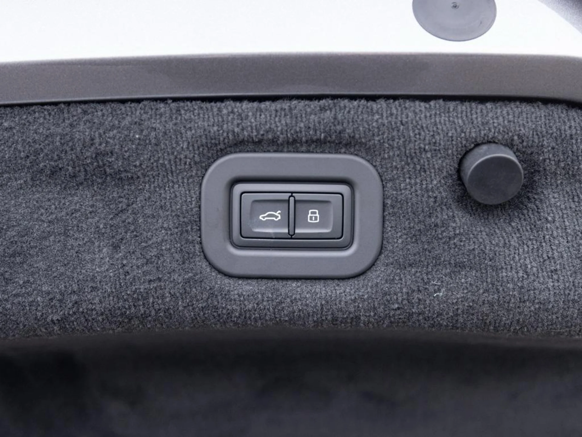 mph049_768690311_403809828_67c233946b5617b02de63463_e10073ed07