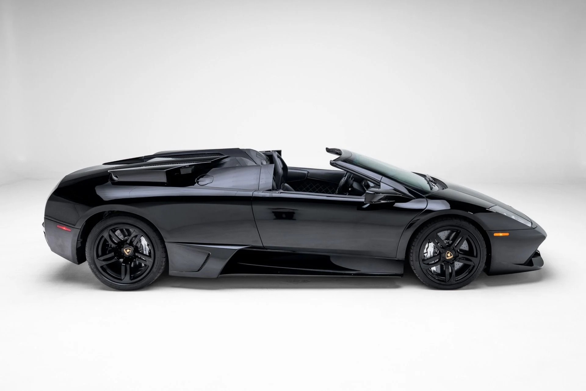 mph049_7749013_Used_2009_Lamborghini_Murcielago_LP_640_1772151218_838b058181